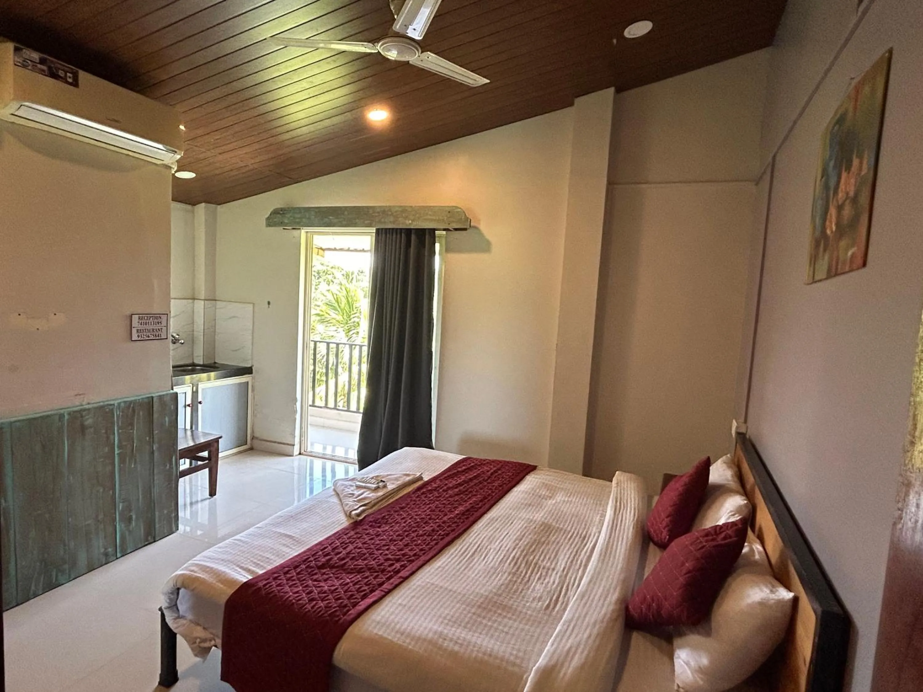 Bed in Shivam Bnb Mandrem Resort
