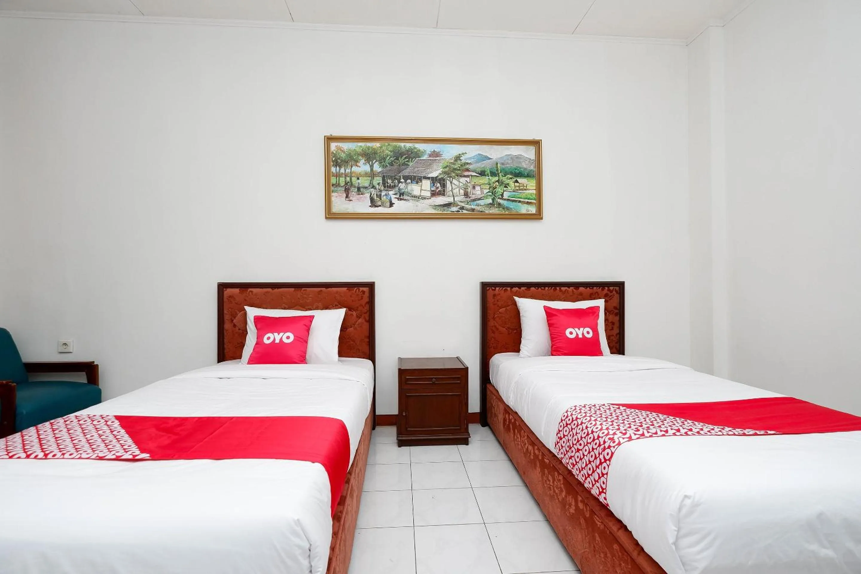 Bedroom, Bed in SUPER OYO Capital O 1644 Hotel Griya Kencana