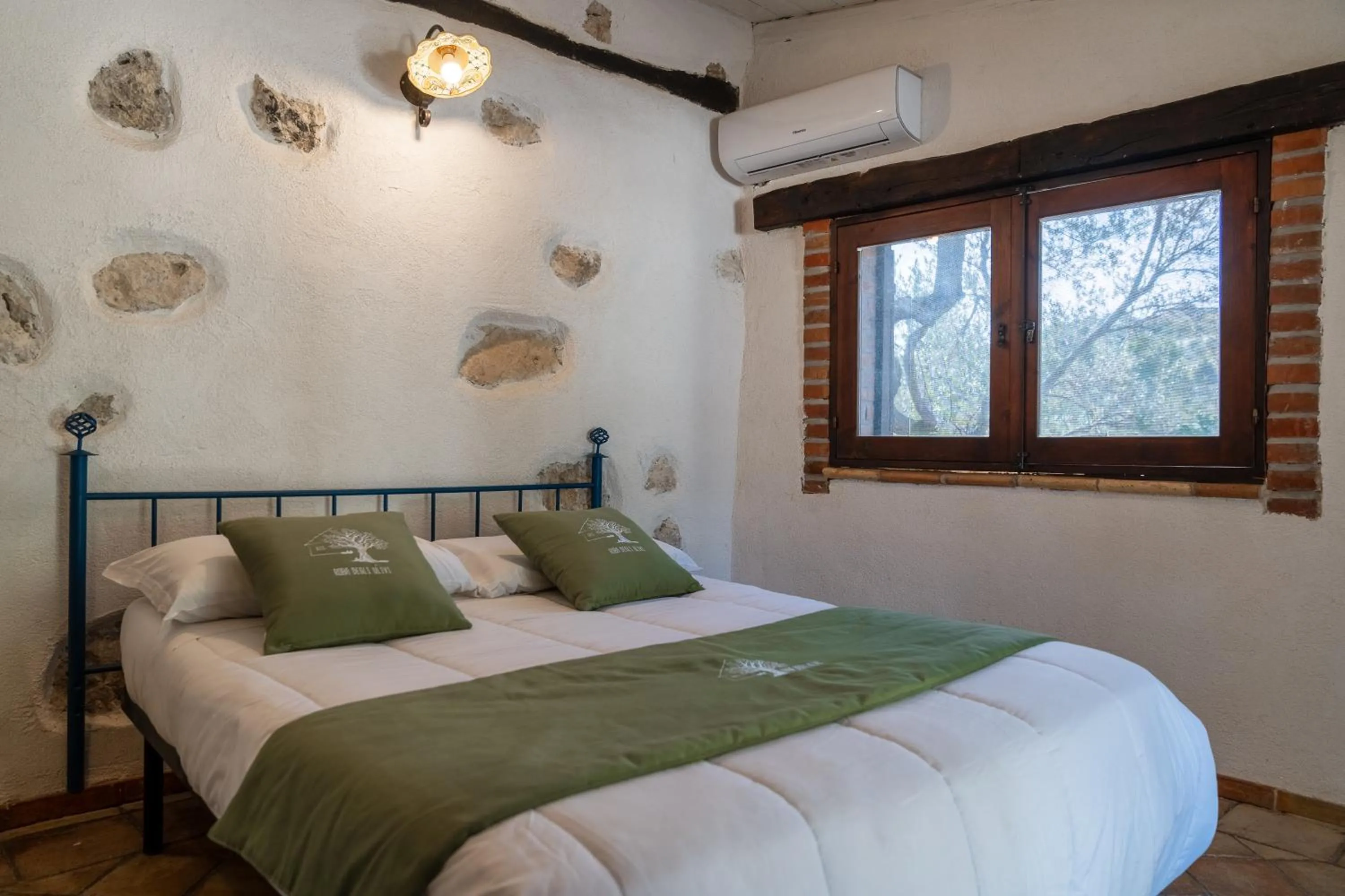Bed in Roba Degli Ulivi