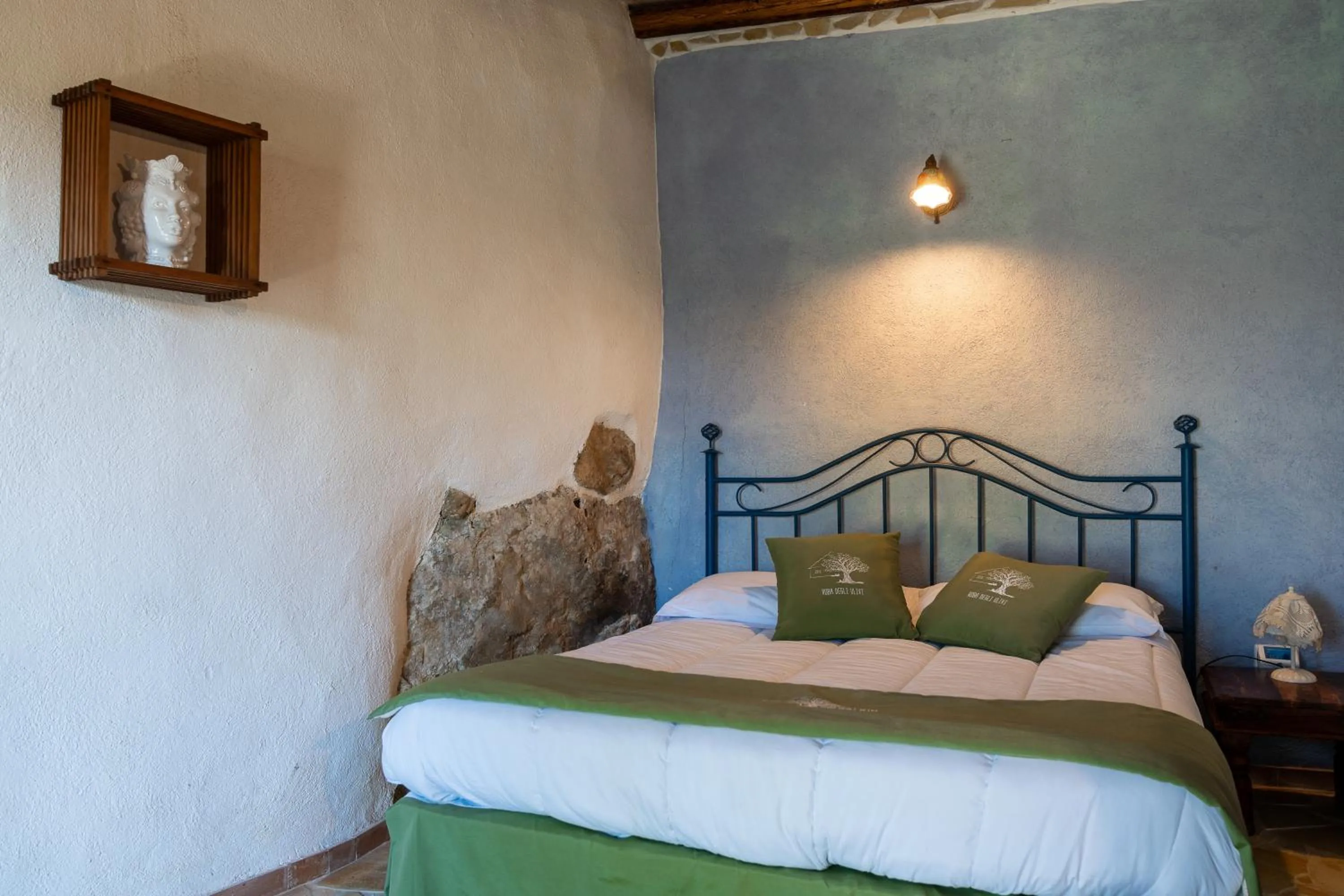 Bed in Roba Degli Ulivi