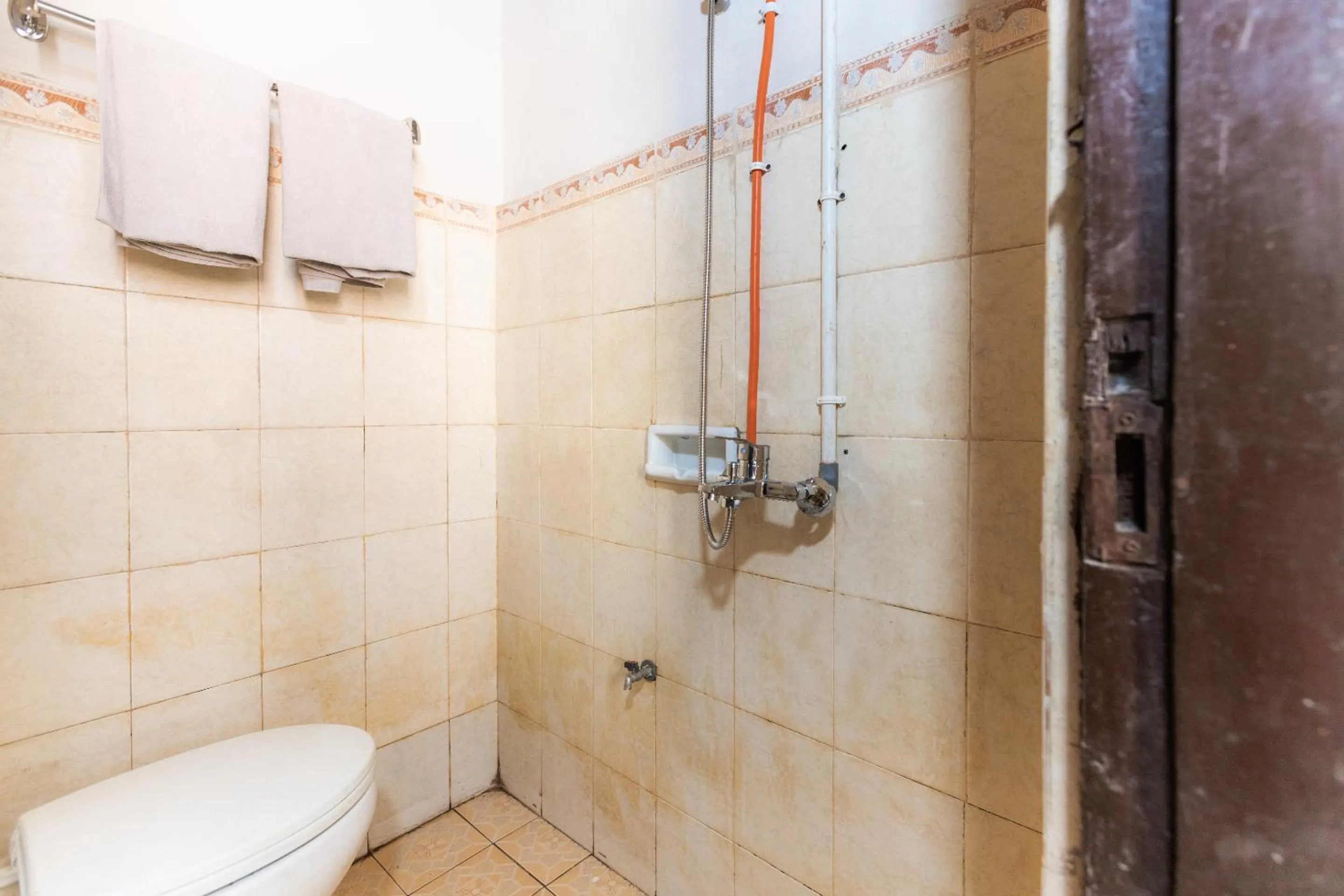 Bathroom in Hotel O Wisma Pelita Mas