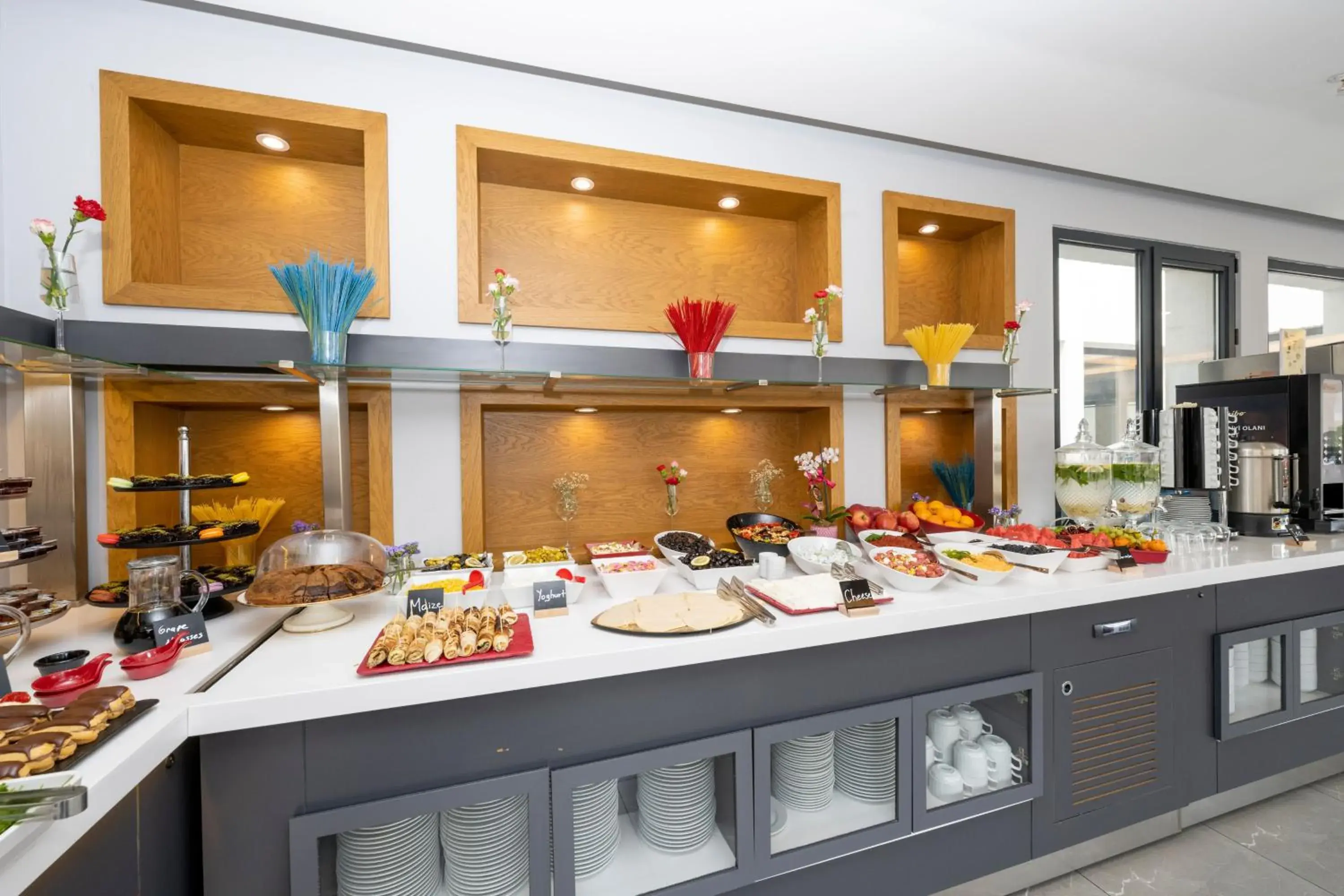 Restaurant/places to eat in Graziella Gold Hotel Restaurant/places to eat in Graziella Gold Hotel