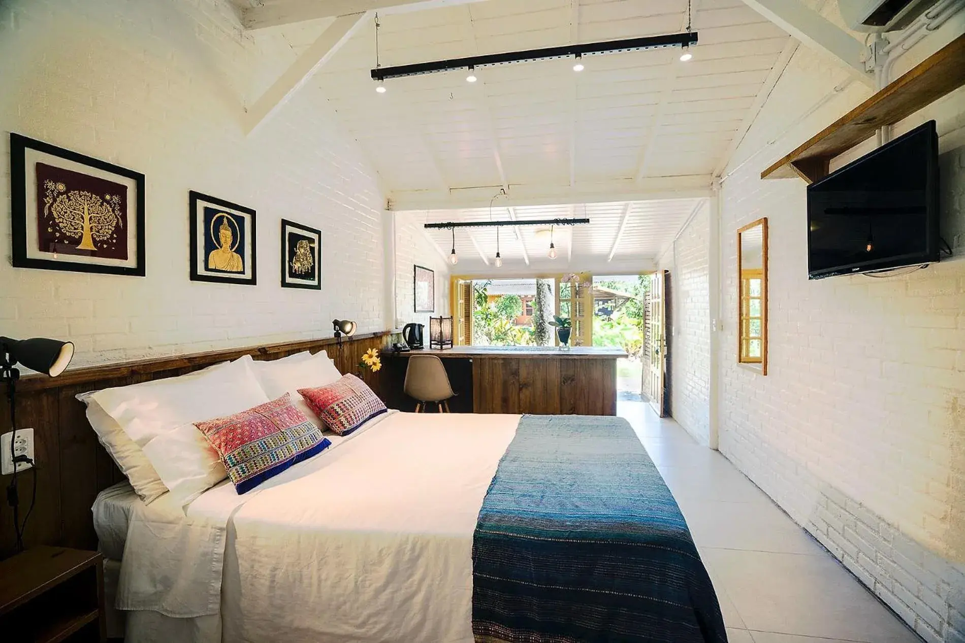 Triple Room with Bath in Pousada Mevlana Garden Triple Room with Bath in Pousada Mevlana Garden