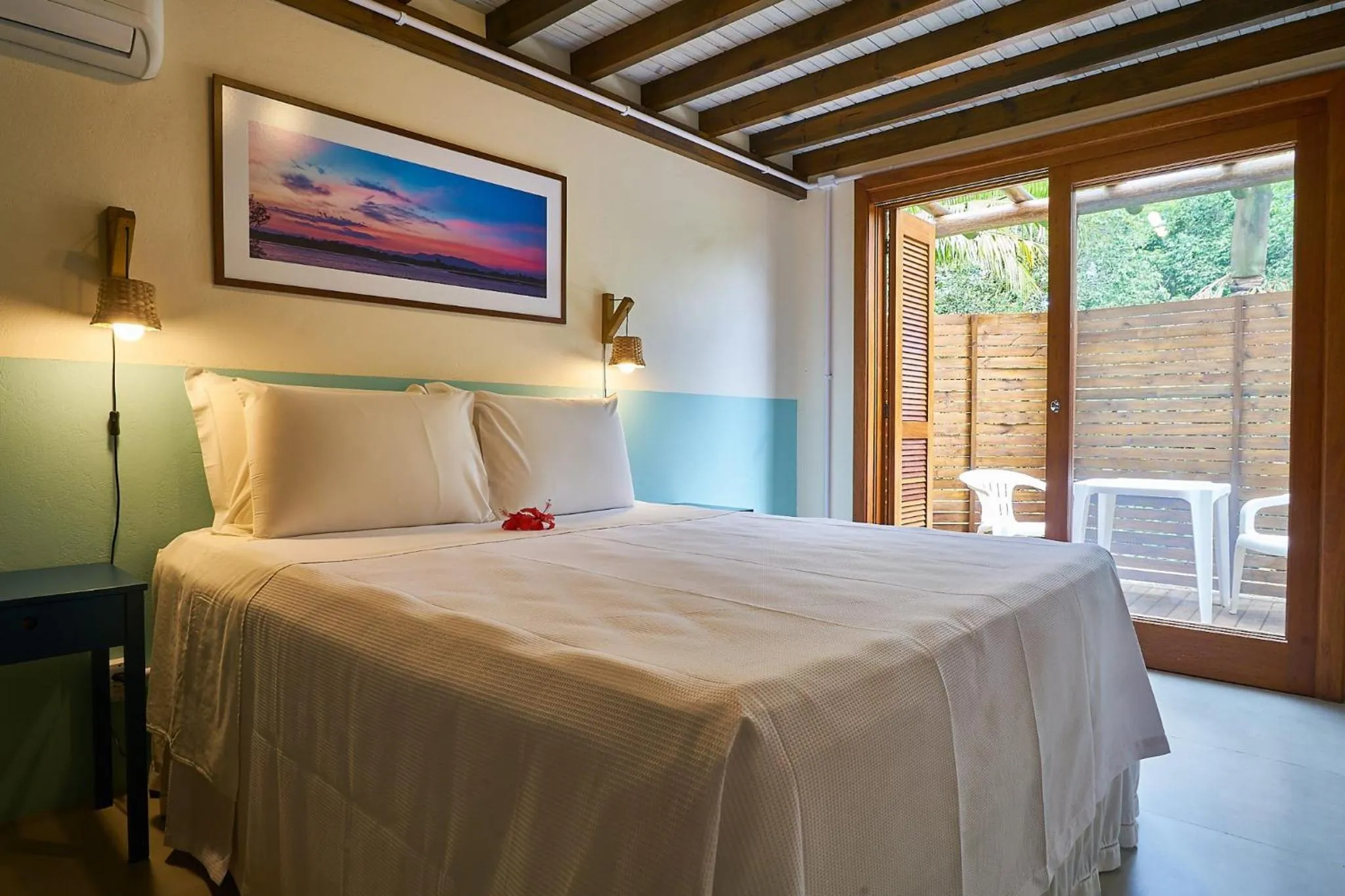 Photo of the whole room, Bed in Pousada Mevlana Garden