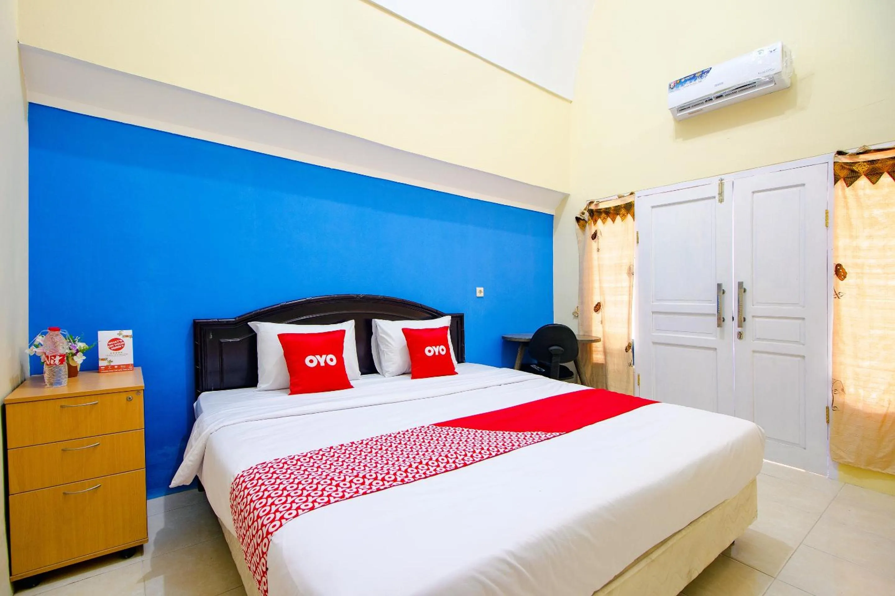 Bedroom, Bed in OYO Life 1643 Grand Monica