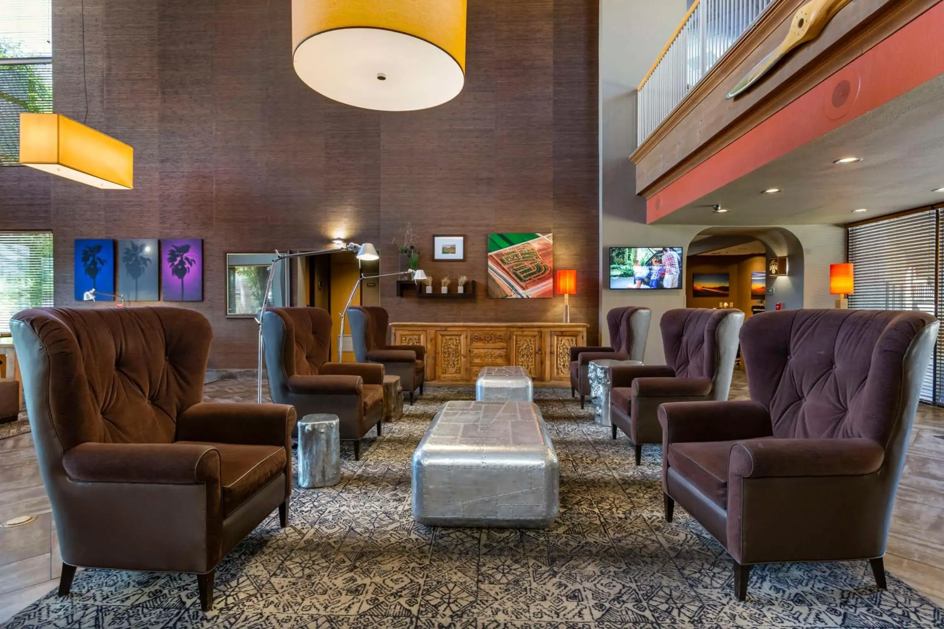 Lobby or reception in Best Western Plus Scottsdale Thunderbird Suites Lobby or reception in Best Western Plus Scottsdale Thunderbird Suites