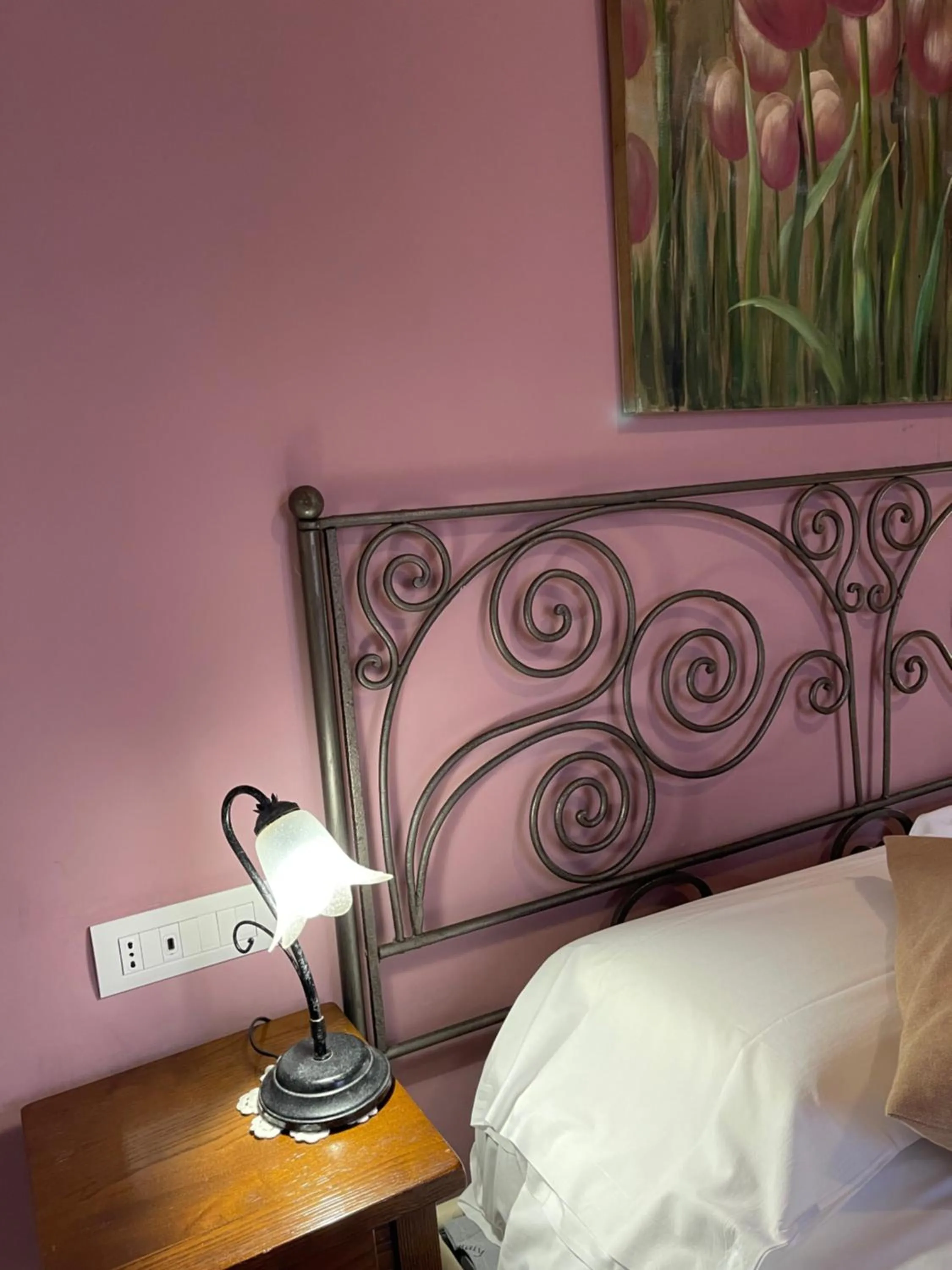Decorative detail, Bed in Agriturismo Sant'Alfonso