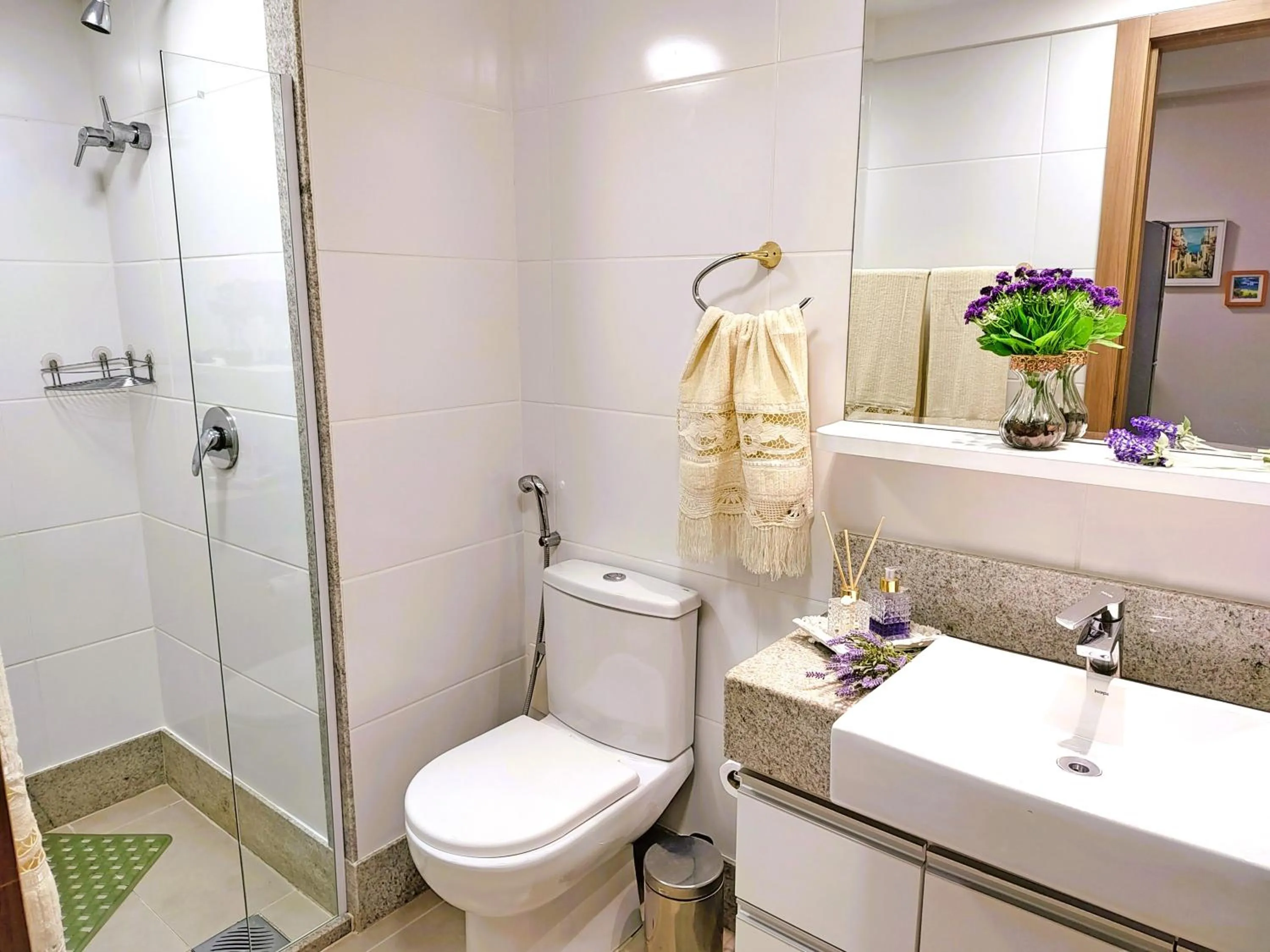 Shower in FLAT VISTA AZUL - RESIDENCIAL