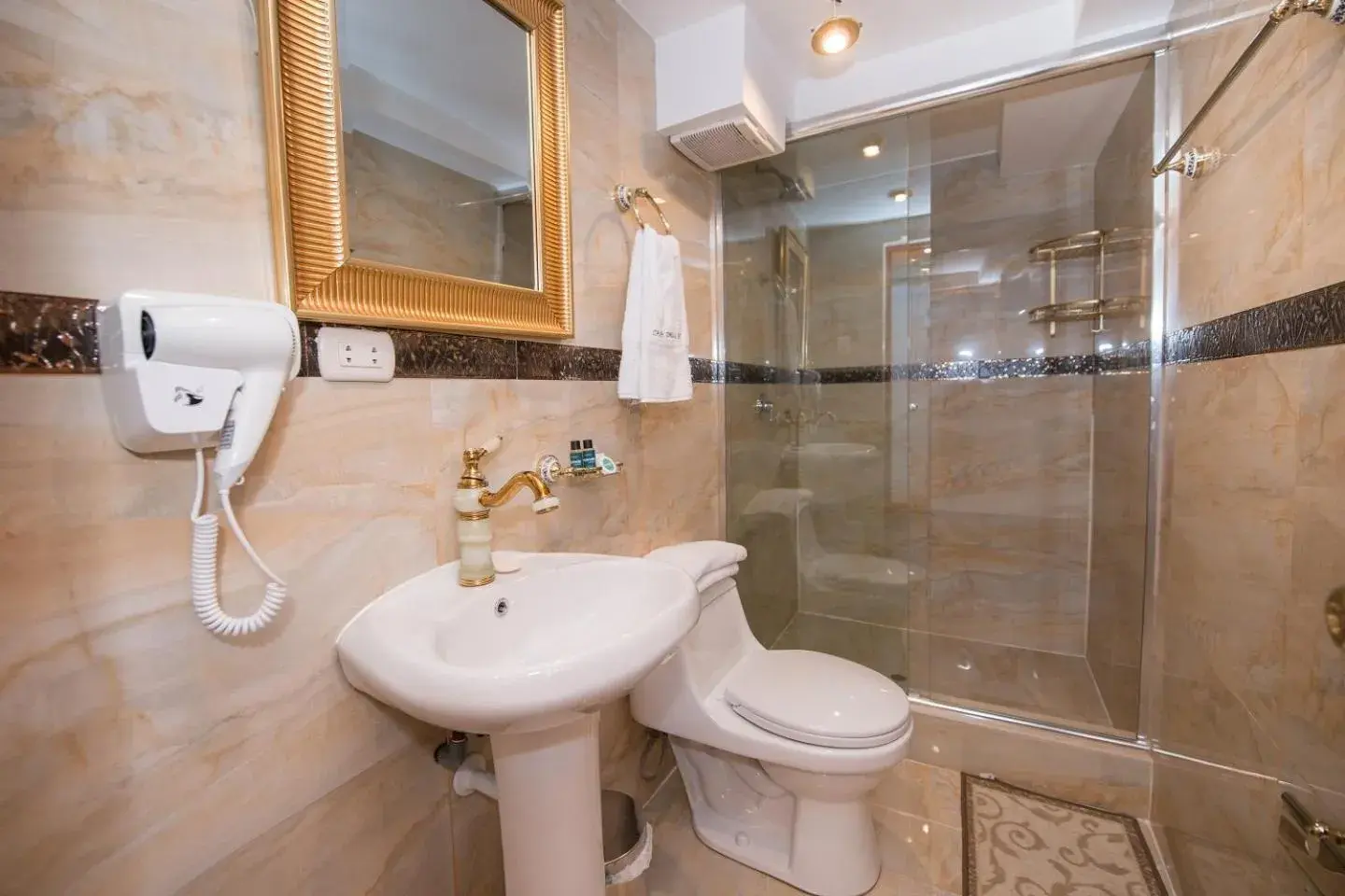 Bathroom in Casona Corrales Hotel Boutique Bathroom in Casona Corrales Hotel Boutique