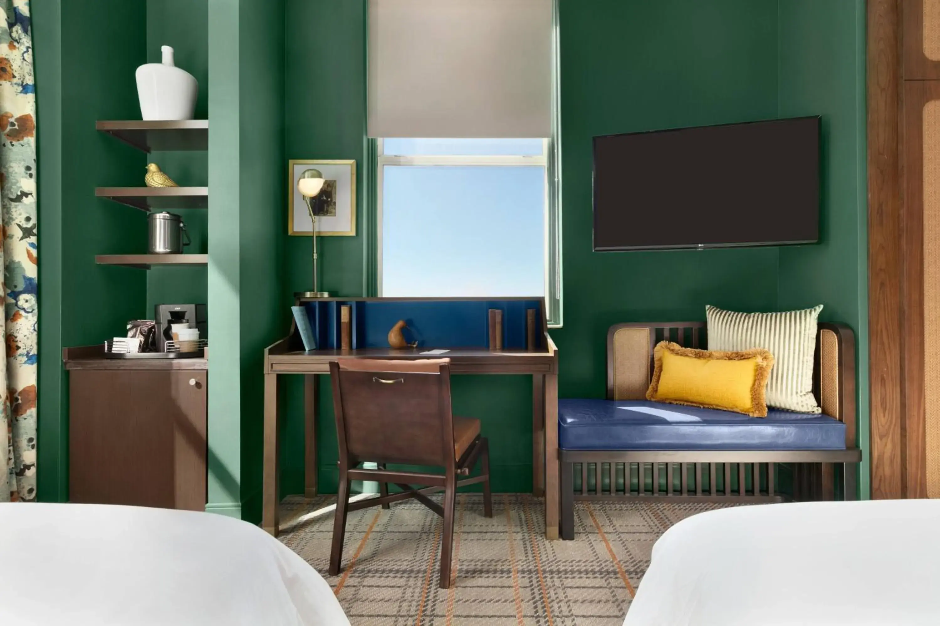 Photo of the whole room, Bed in Glenn Hotel, Autograph Collection Photo of the whole room, Bed in Glenn Hotel, Autograph Collection