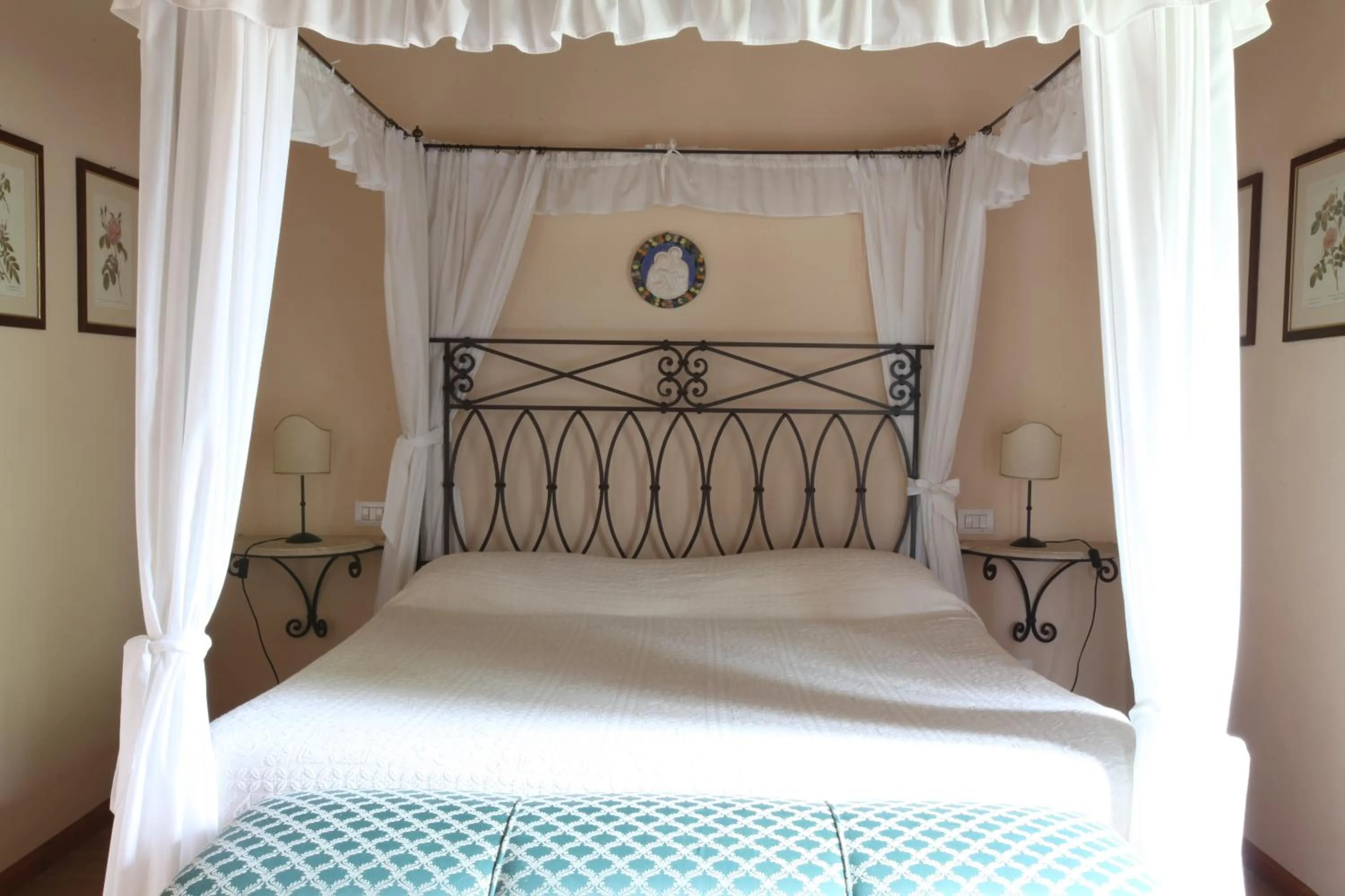 Decorative detail, Bed in Agriturismo San Gallo