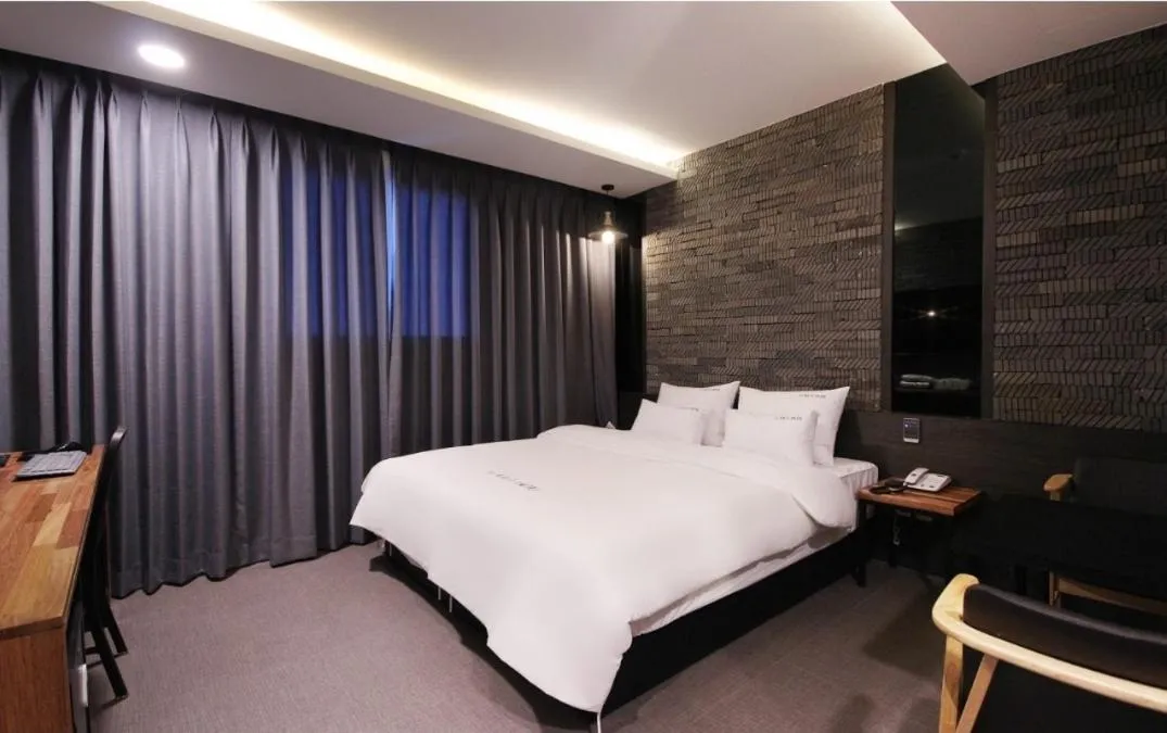 Bed in Idea Hotel
