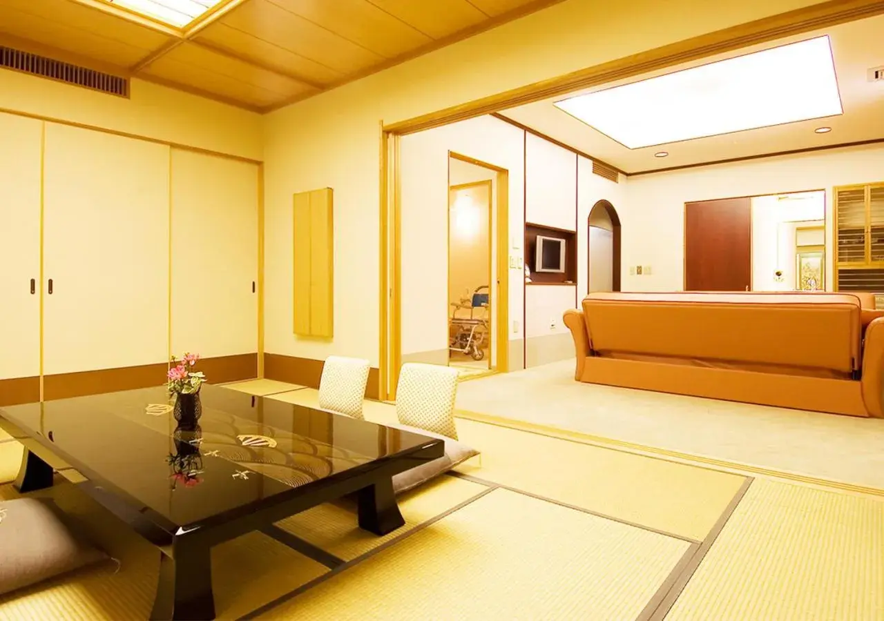 Living room in Sasakura onsen Ryuunso Living room in Sasakura onsen Ryuunso