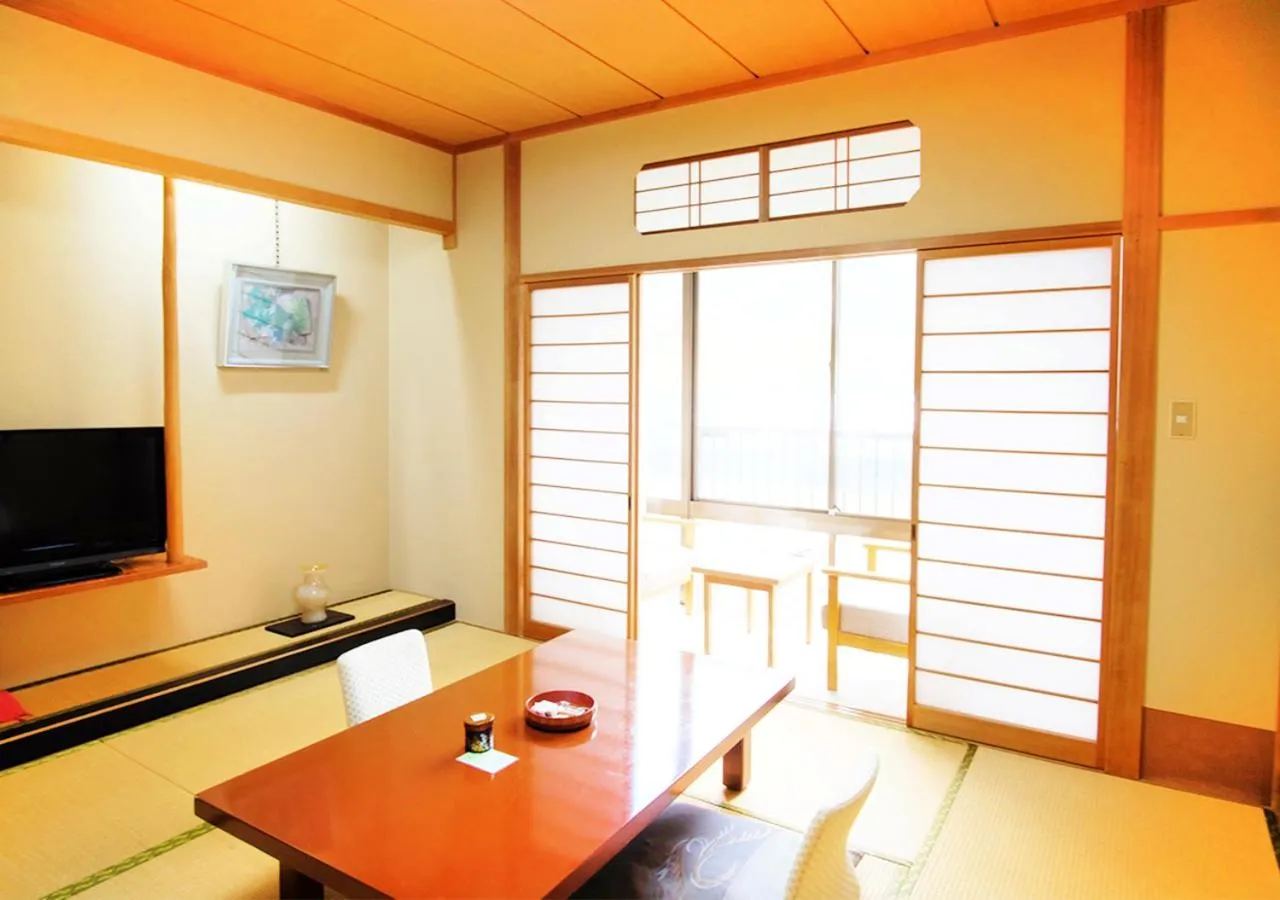 Living room in Sasakura onsen Ryuunso