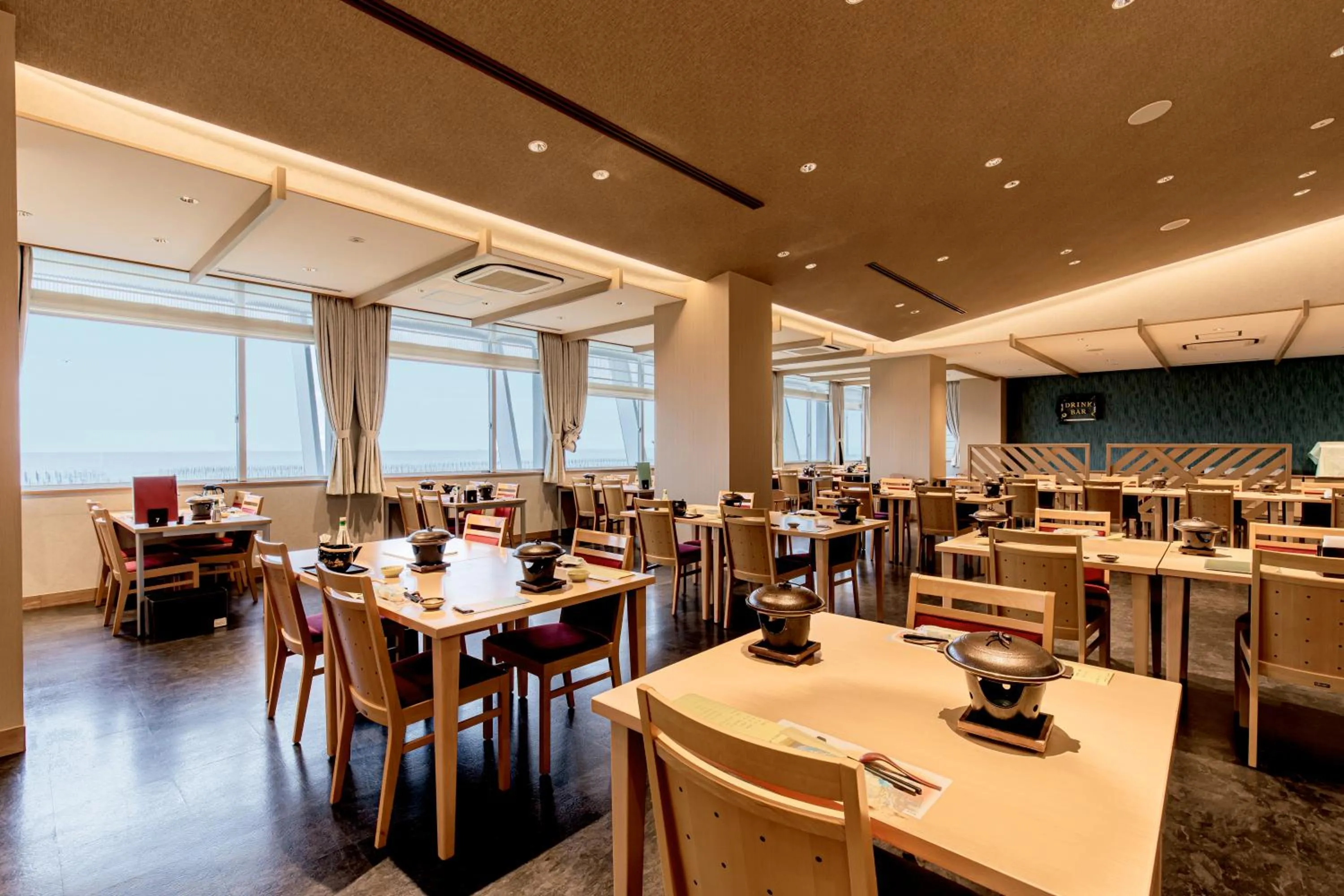 Restaurant/places to eat in KAMENOI HOTEL Chitamihama