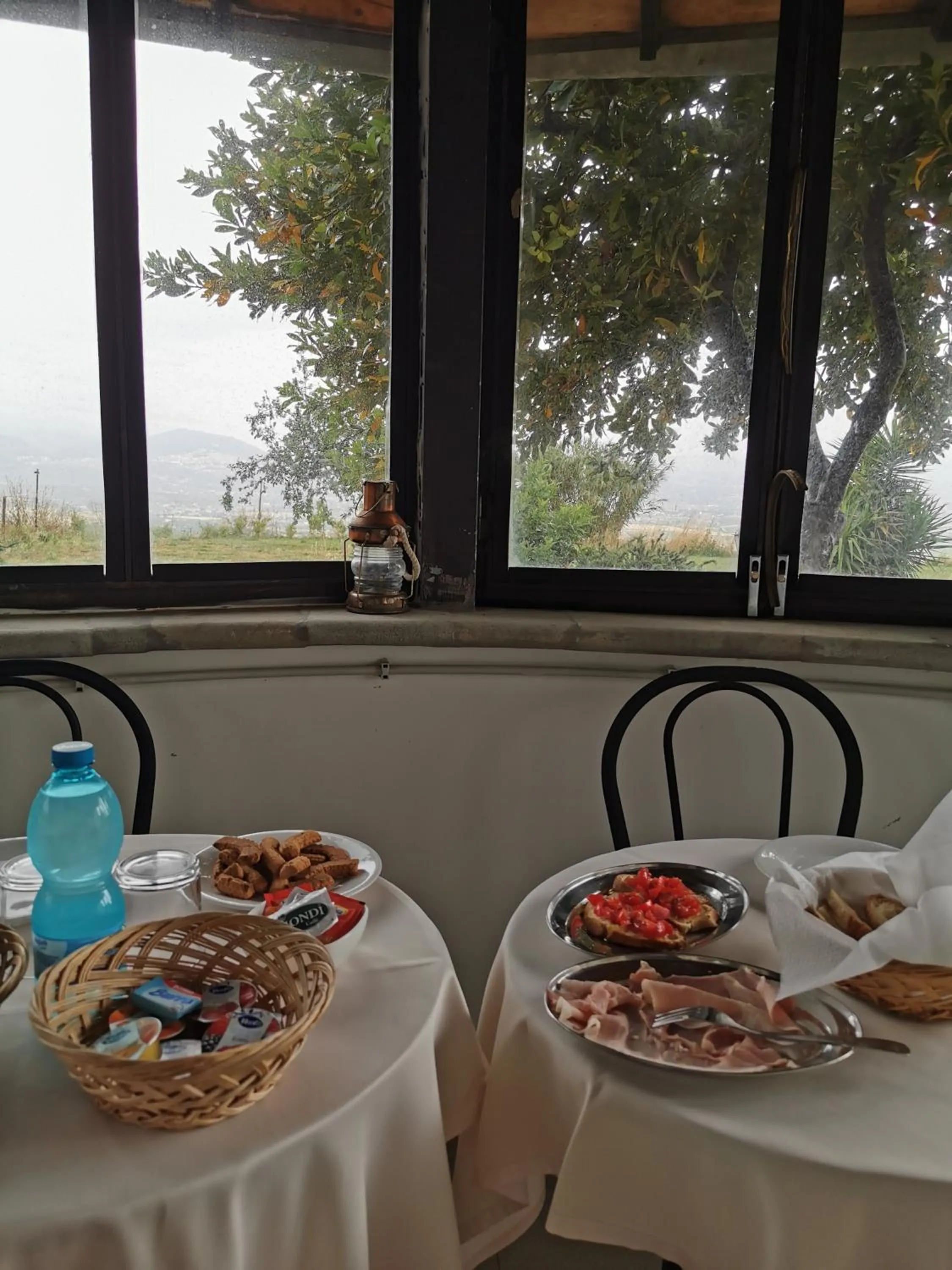 Breakfast in Villa Dei Romani - Country House
