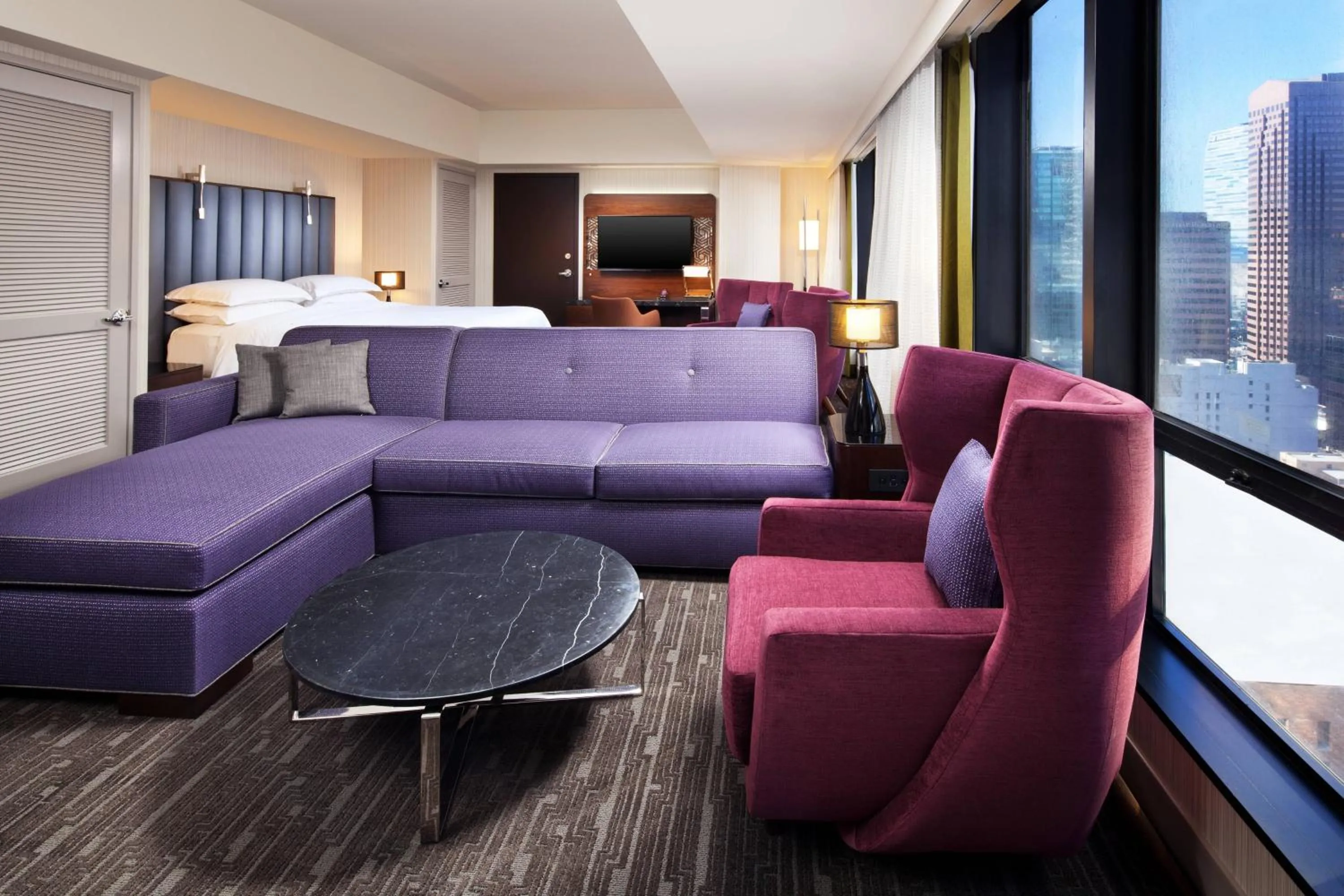 Photo of the whole room in Sheraton Grand Los Angeles