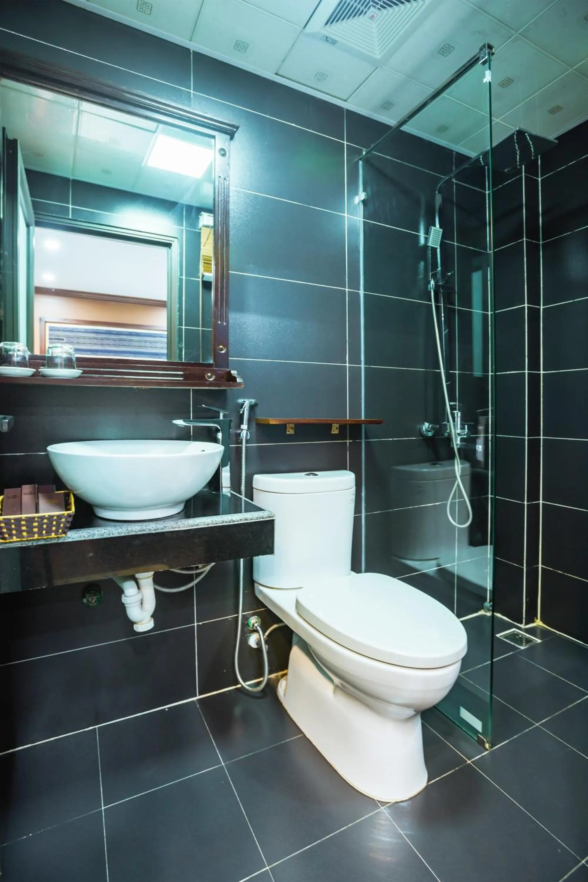 Bathroom in SAPA FULL HOUSE HOTEL