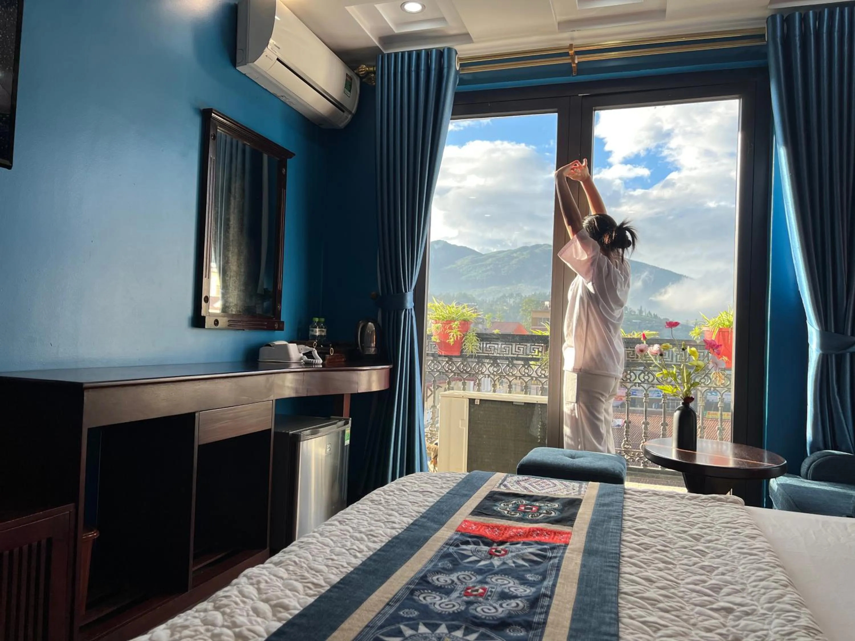 Natural landscape, Bed in SAPA FULL HOUSE HOTEL