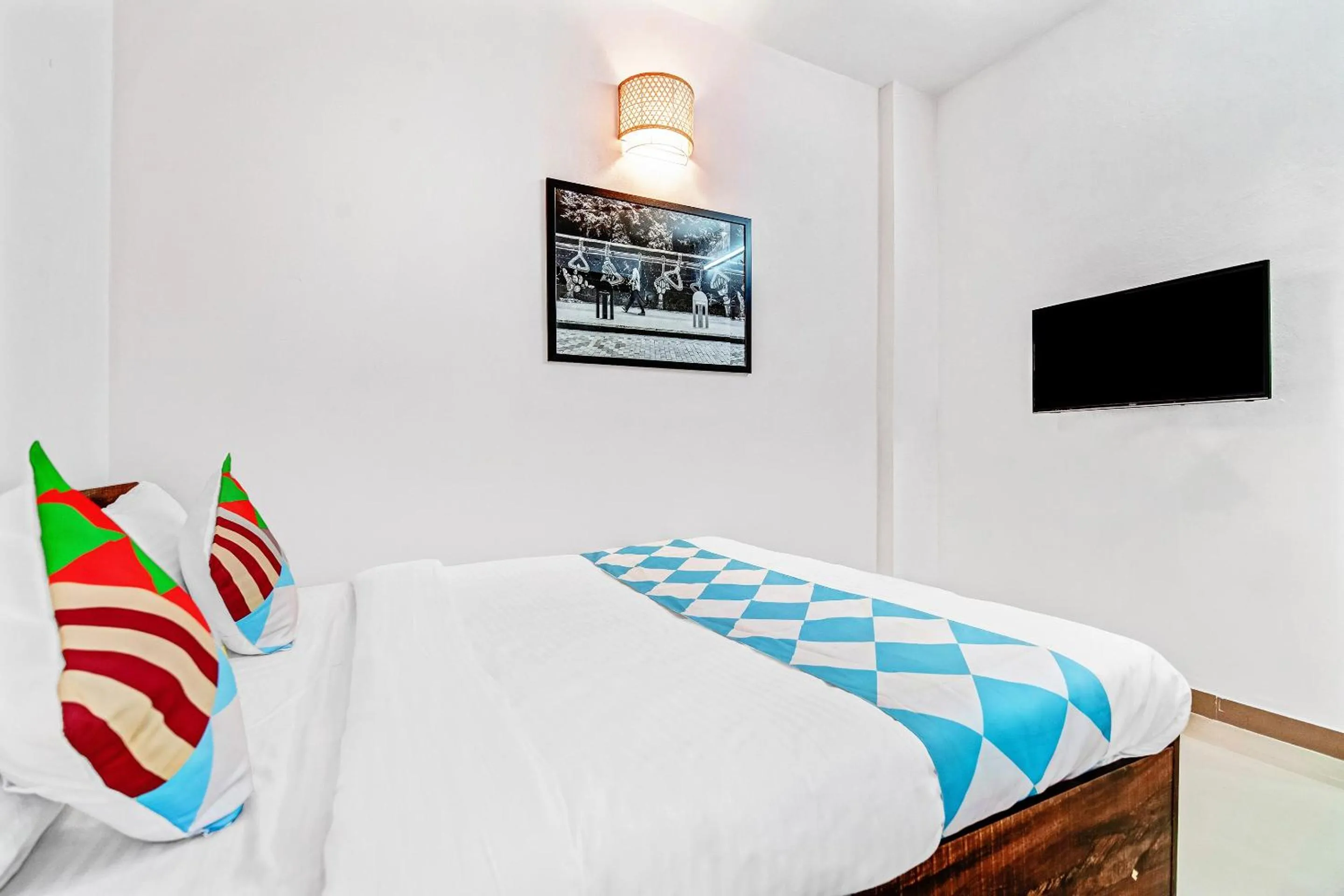 Bedroom, Bed in Super Hotel O Home Elegant RK Fursungi