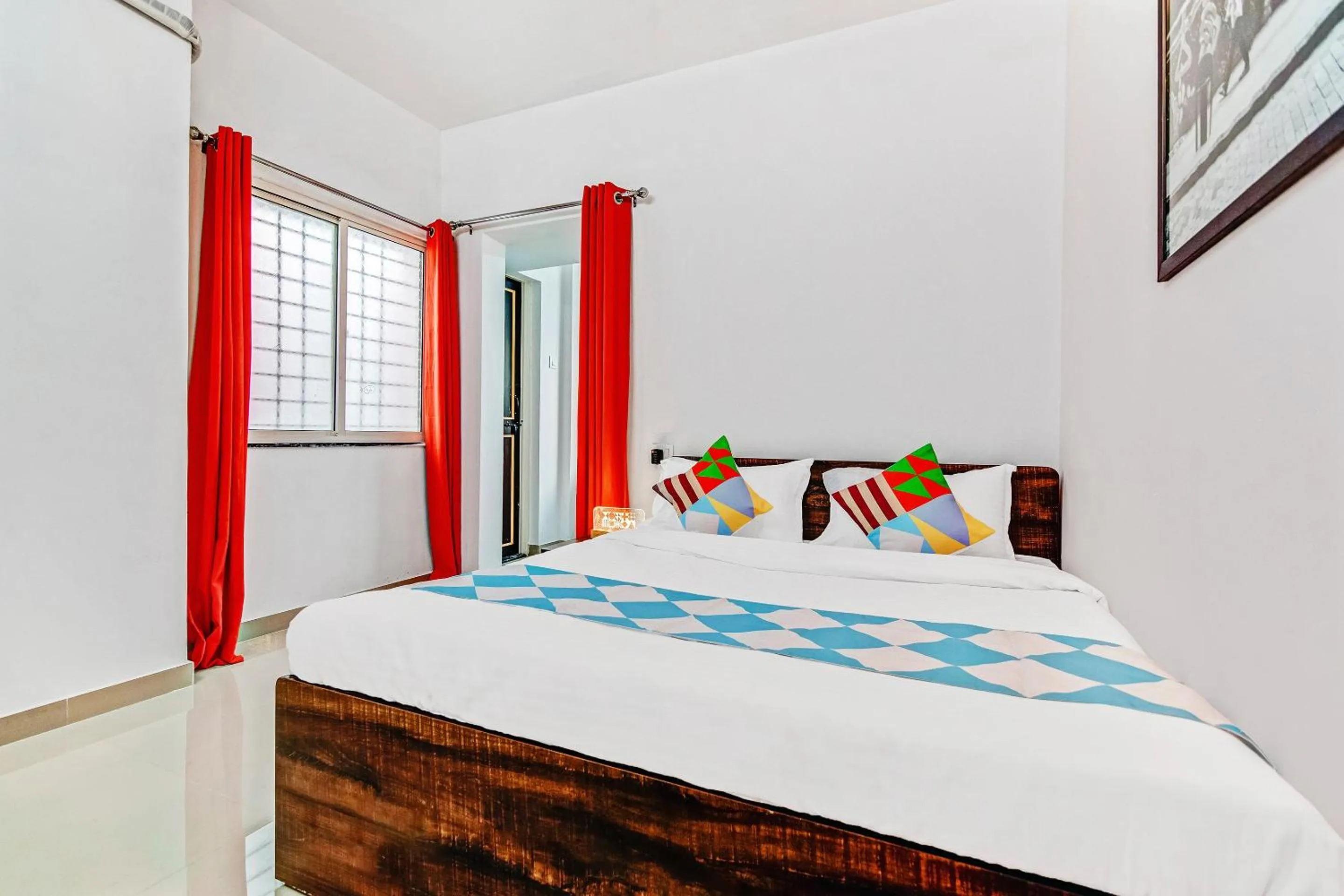 Bedroom, Bed in Super Hotel O Home Elegant RK Fursungi