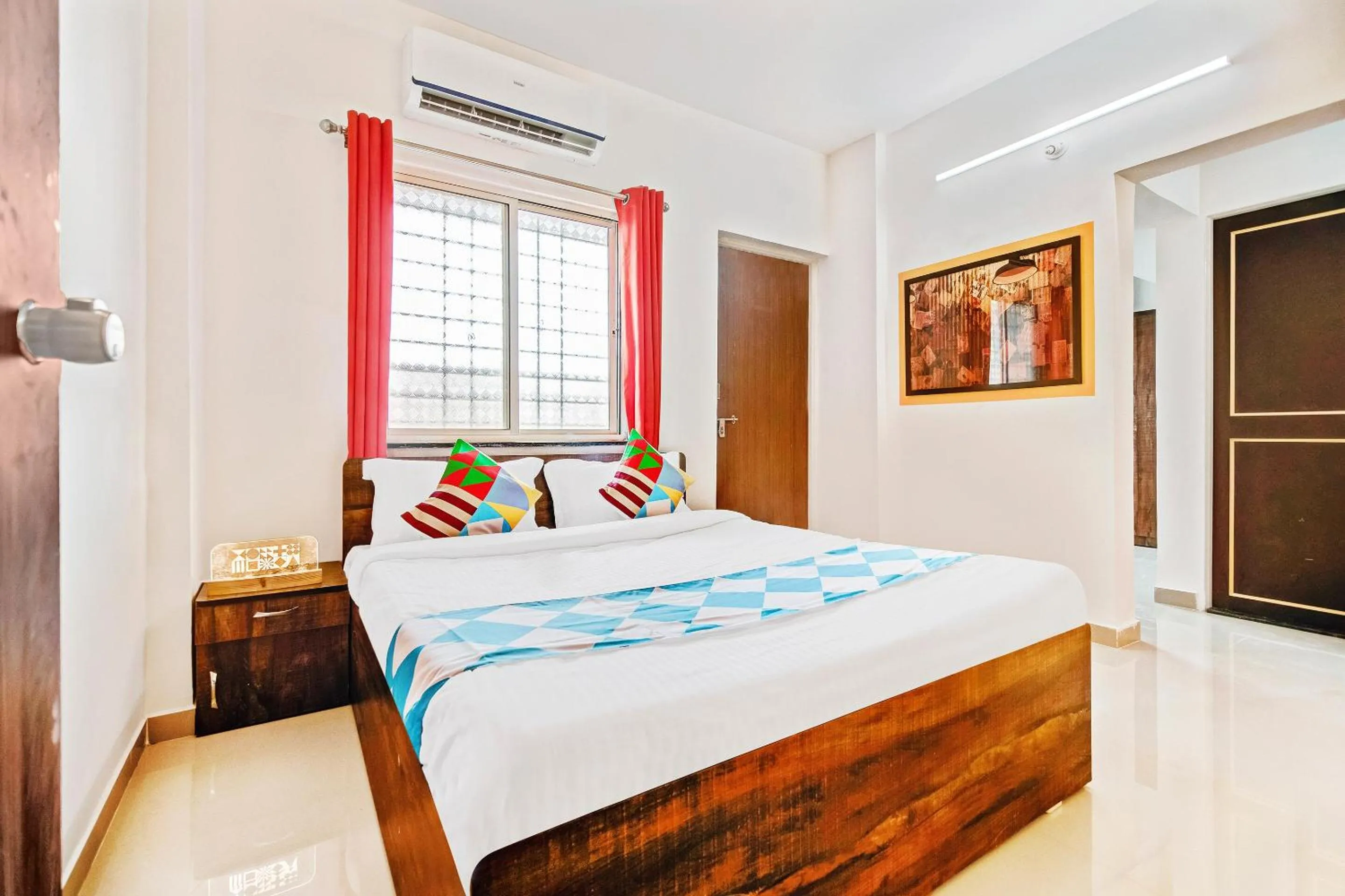 Bedroom, Bed in Hotel O Home Elegant RK Fursungi