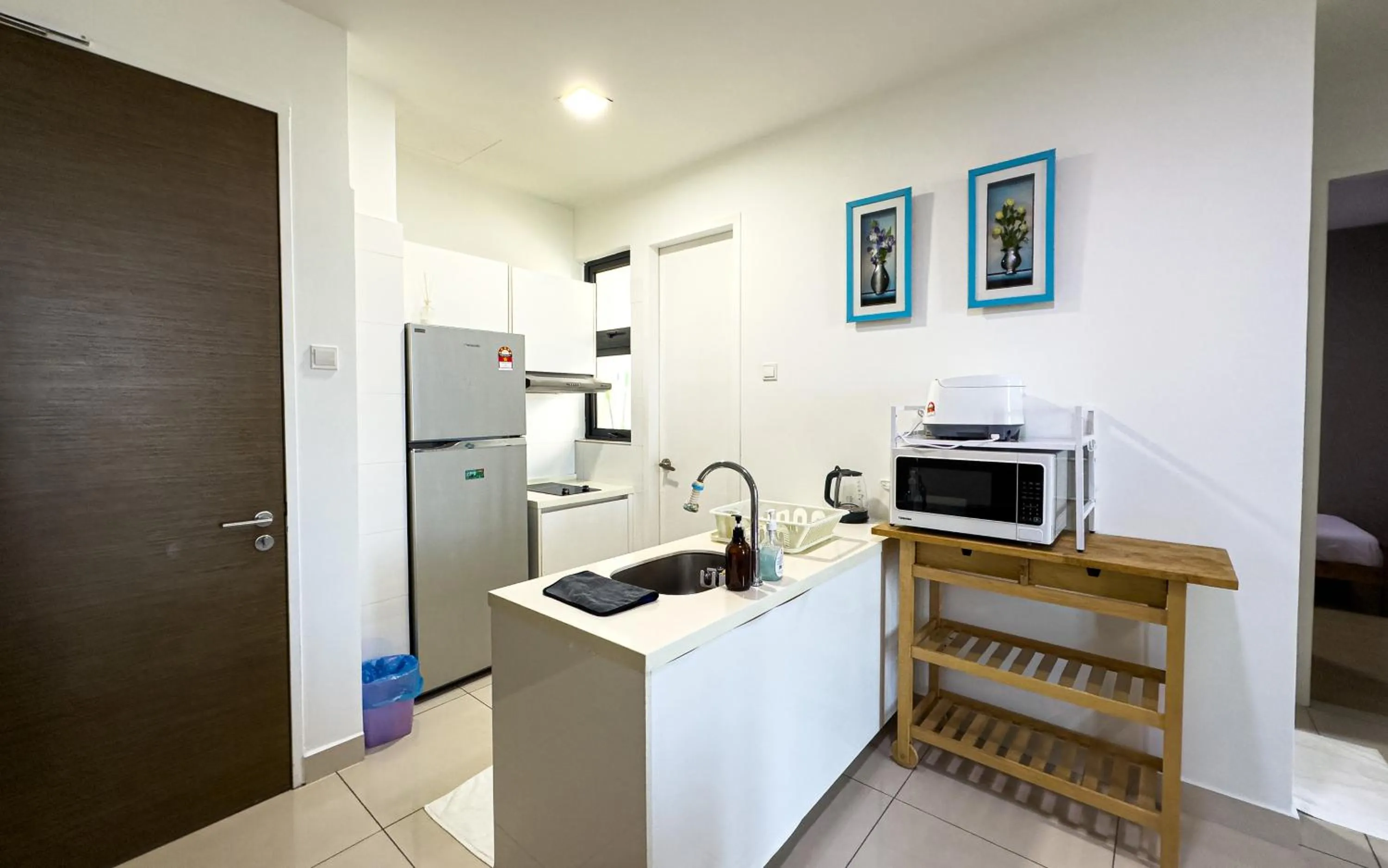 Kitchen or kitchenette in H20 Residence Ara Damansara by Airhost