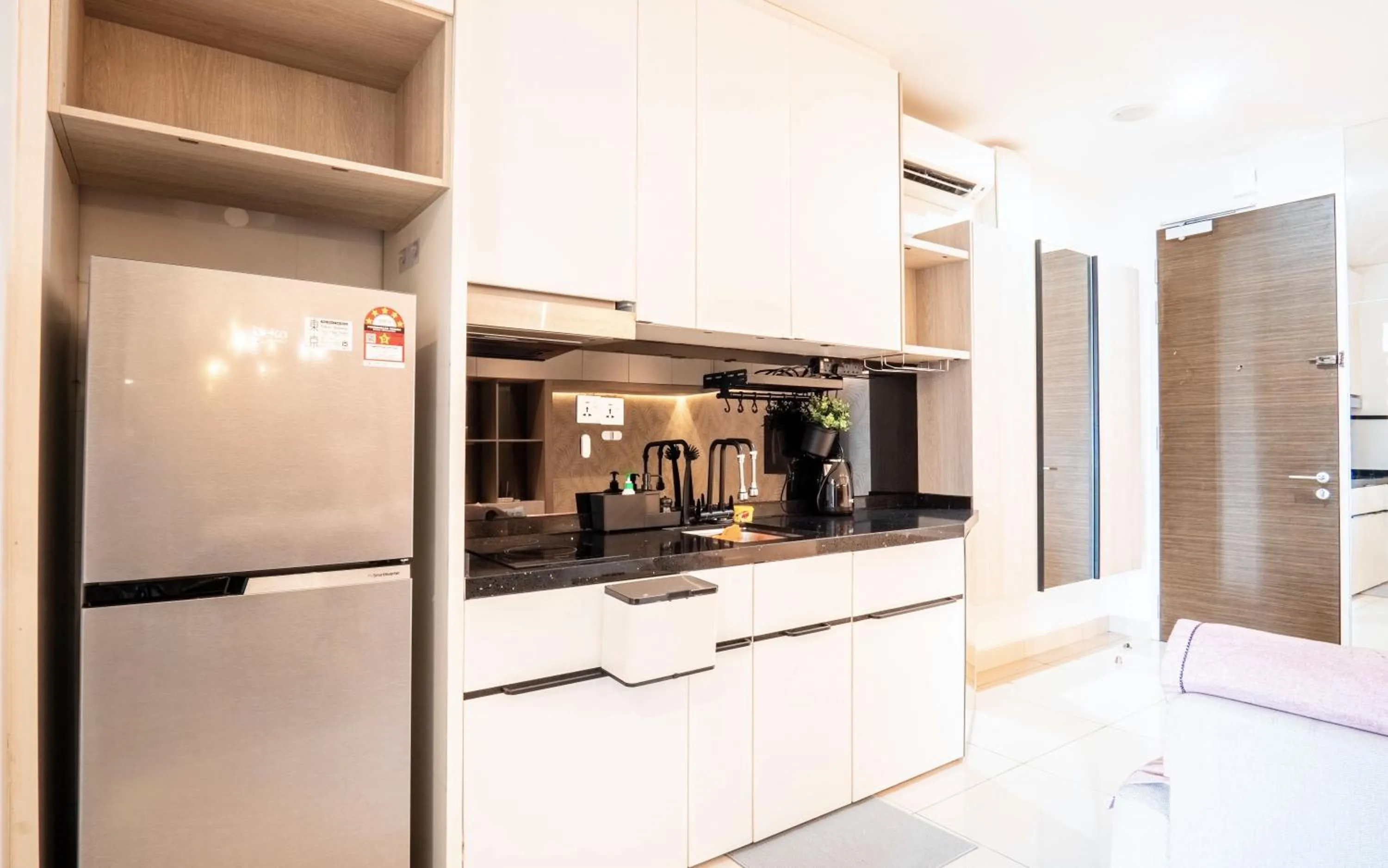 kitchen in H20 Residence Ara Damansara by Airhost
