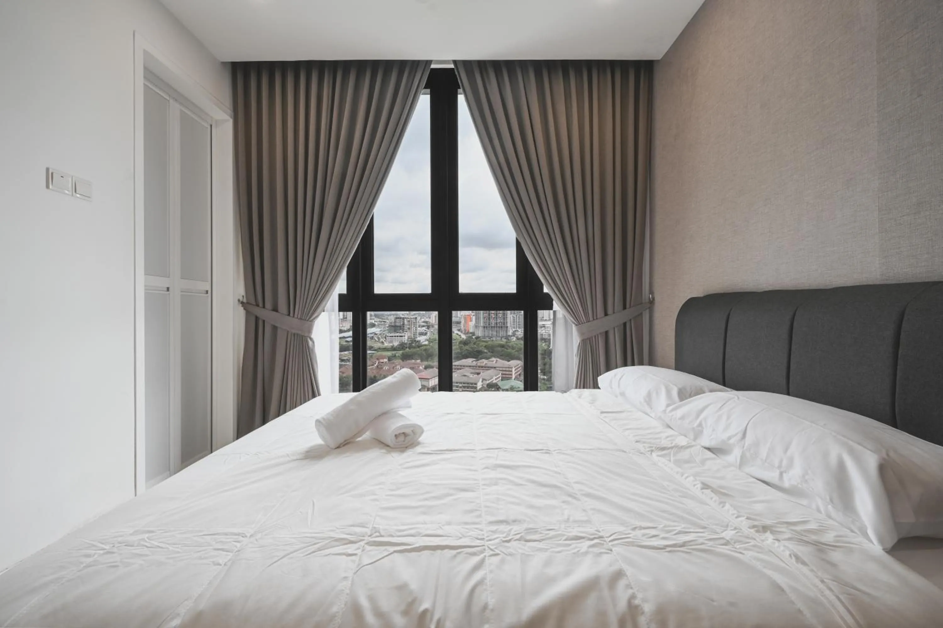 Bed in H20 Residence Ara Damansara by Airhost