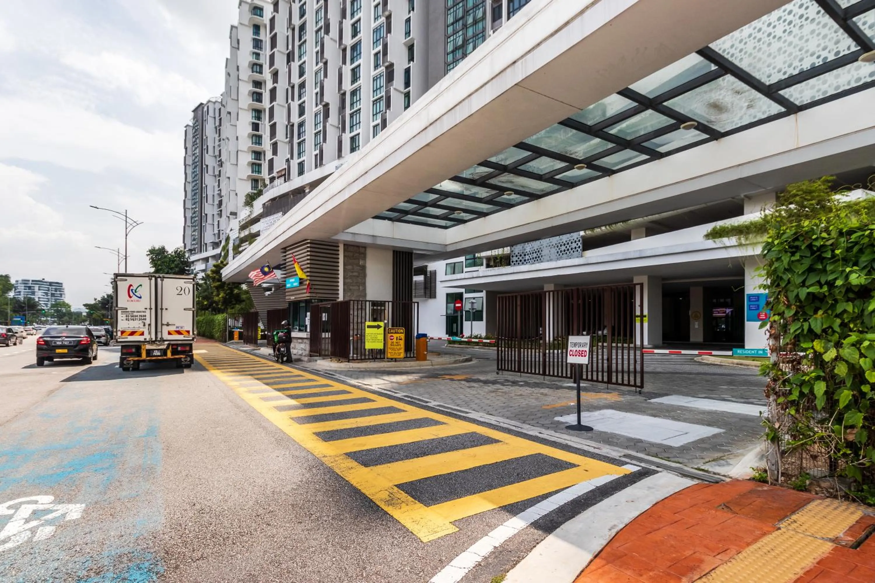 H20 Residence Ara Damansara by Airhost