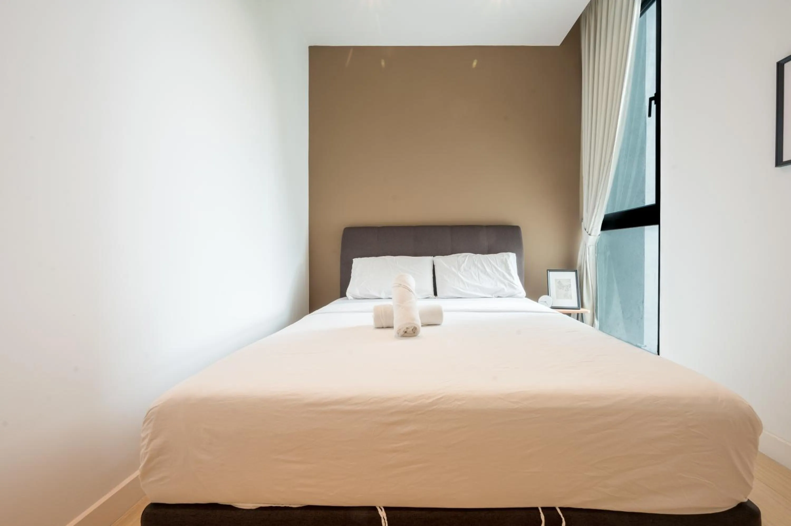 Bedroom, Bed in H20 Residence Ara Damansara by Airhost