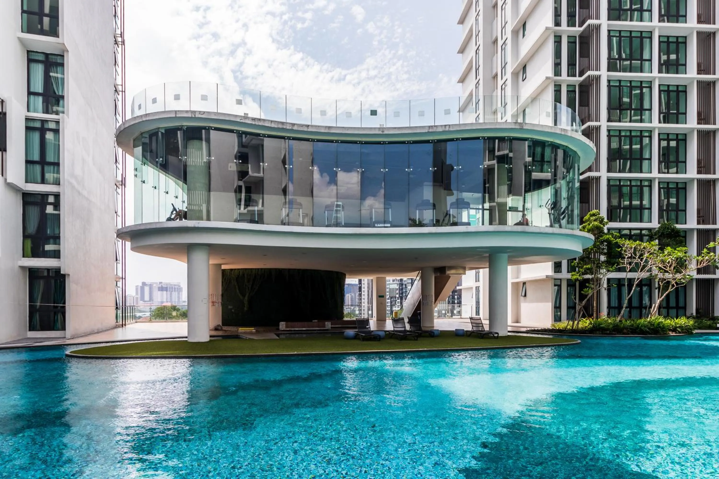 H20 Residence Ara Damansara by Airhost