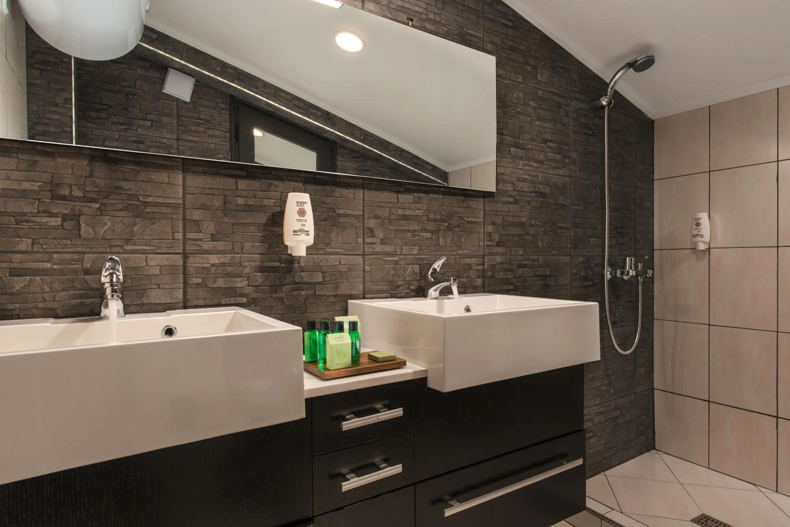 Bathroom in Hotel Villa Magus