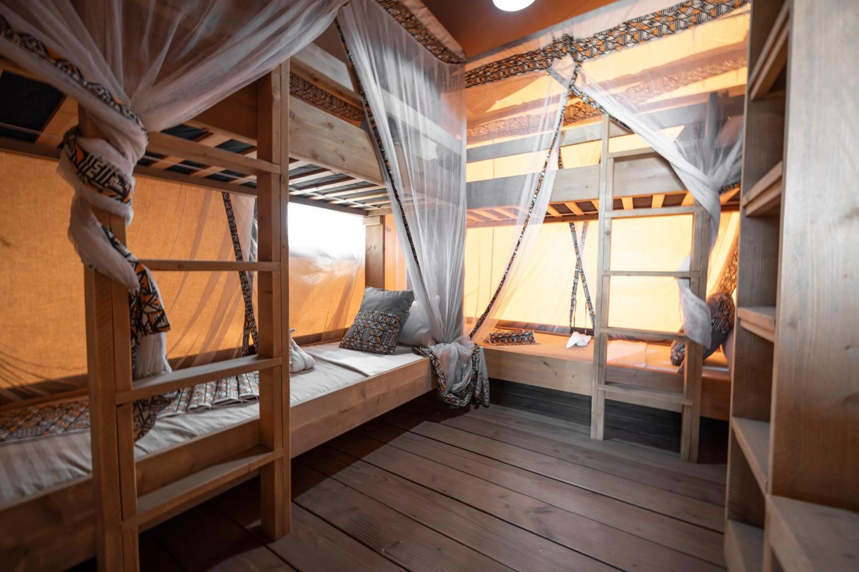 bunk bed, Bed in Africa Safari Lake Natron