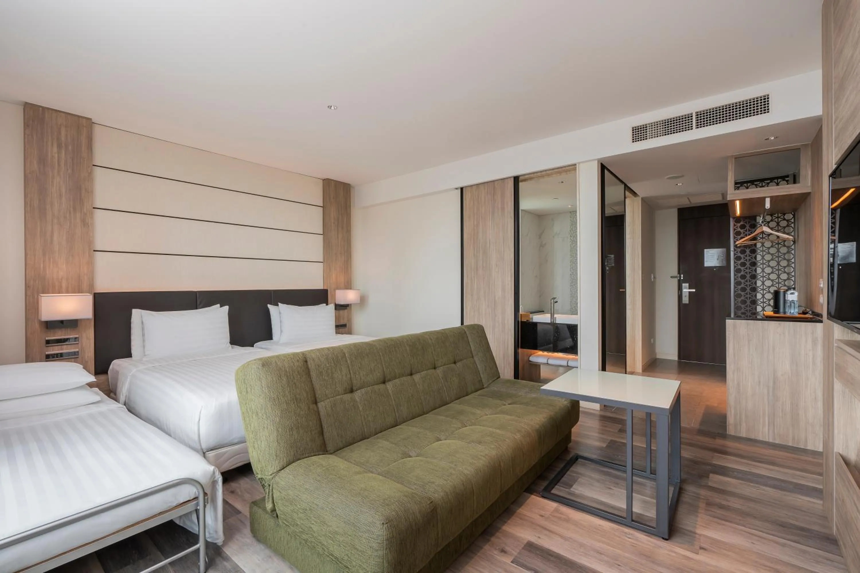 Bedroom, Bed in Solaria Nishitetsu Hotel Bangkok