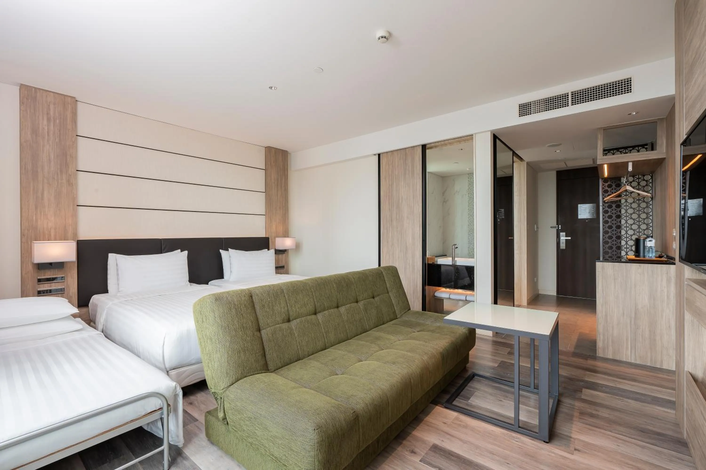 Bed in Solaria Nishitetsu Hotel Bangkok