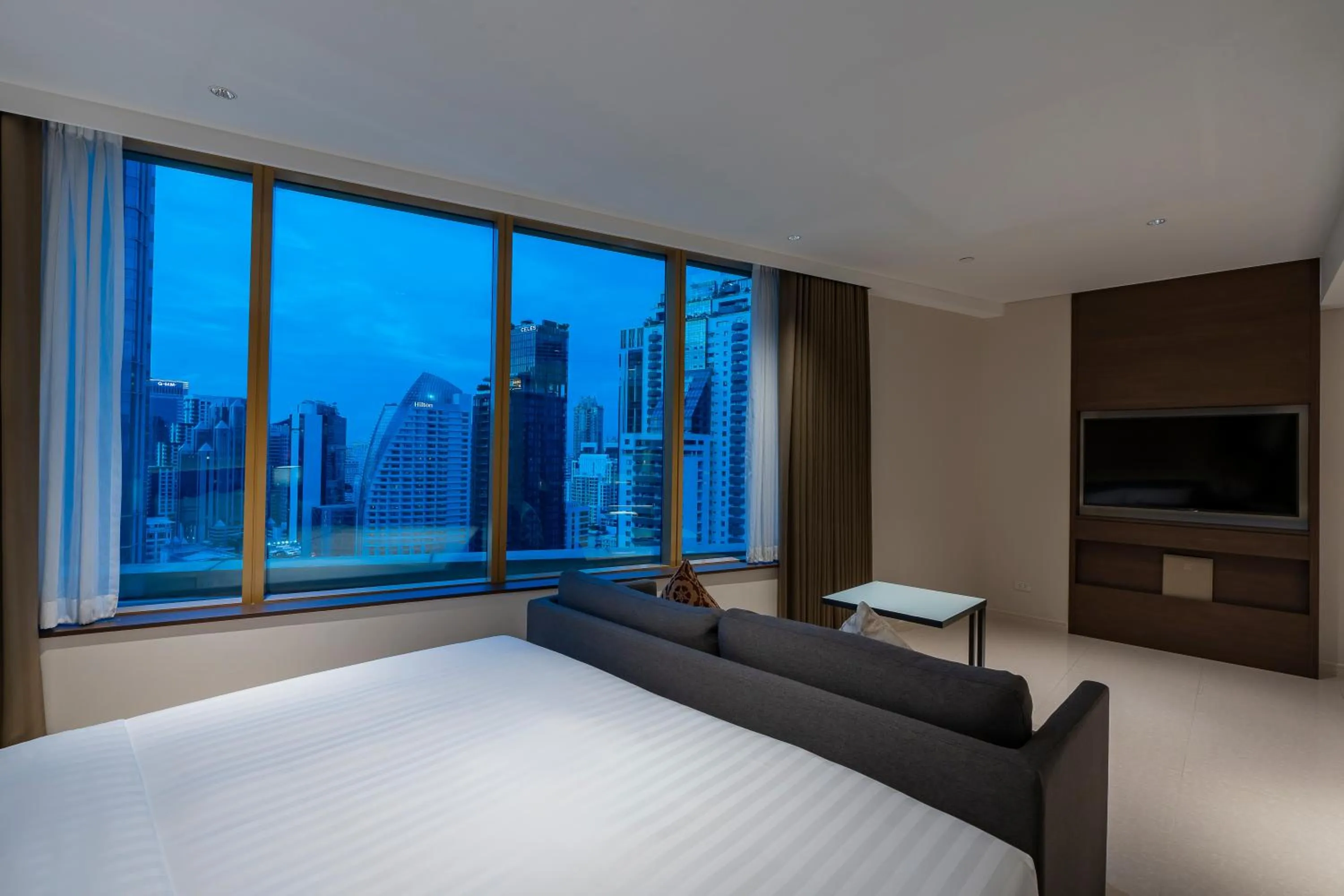 Bed in Solaria Nishitetsu Hotel Bangkok