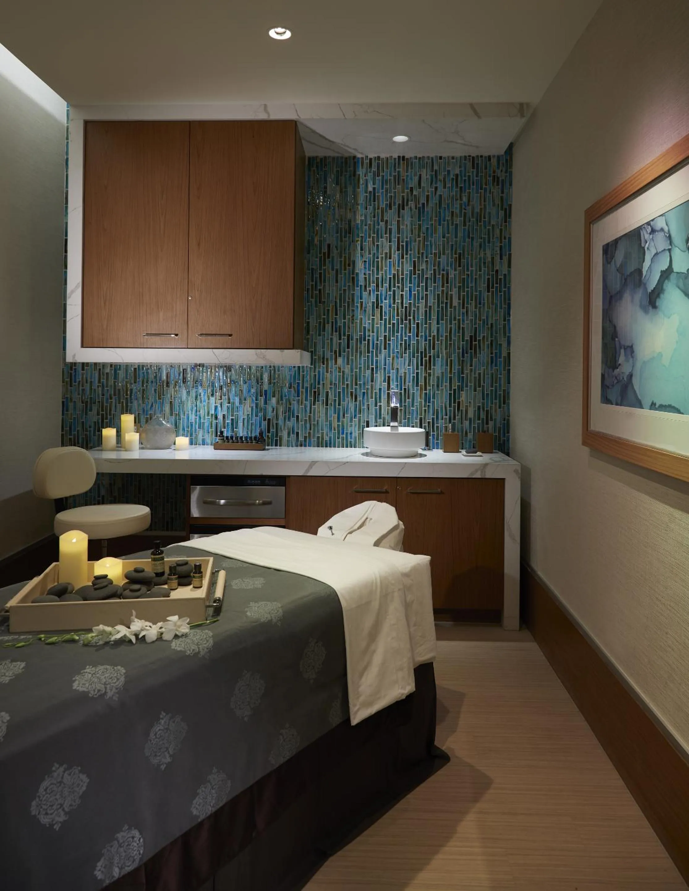 Massage, Bed in Seminole Hard Rock Hotel and Casino Tampa