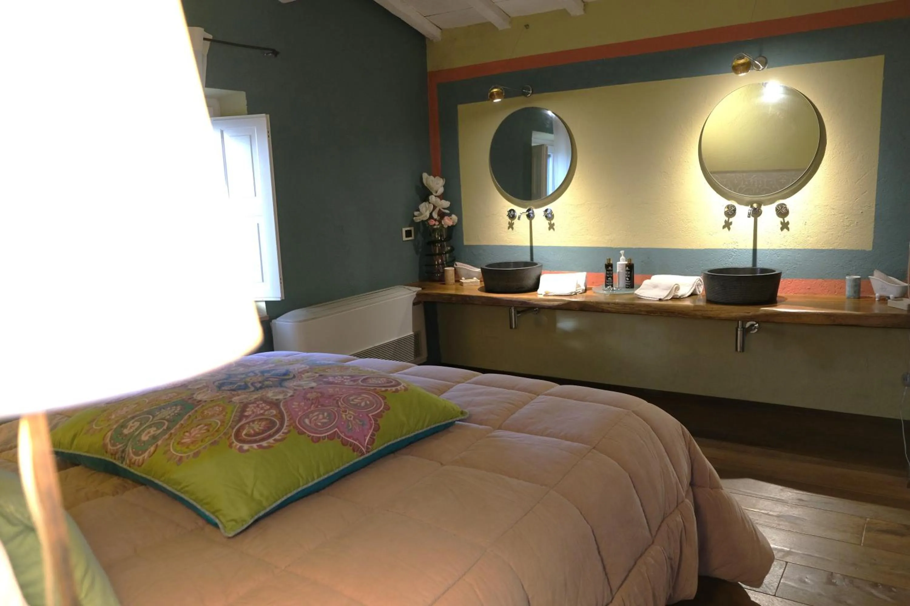 Photo of the whole room, Bed in Villavetrichina