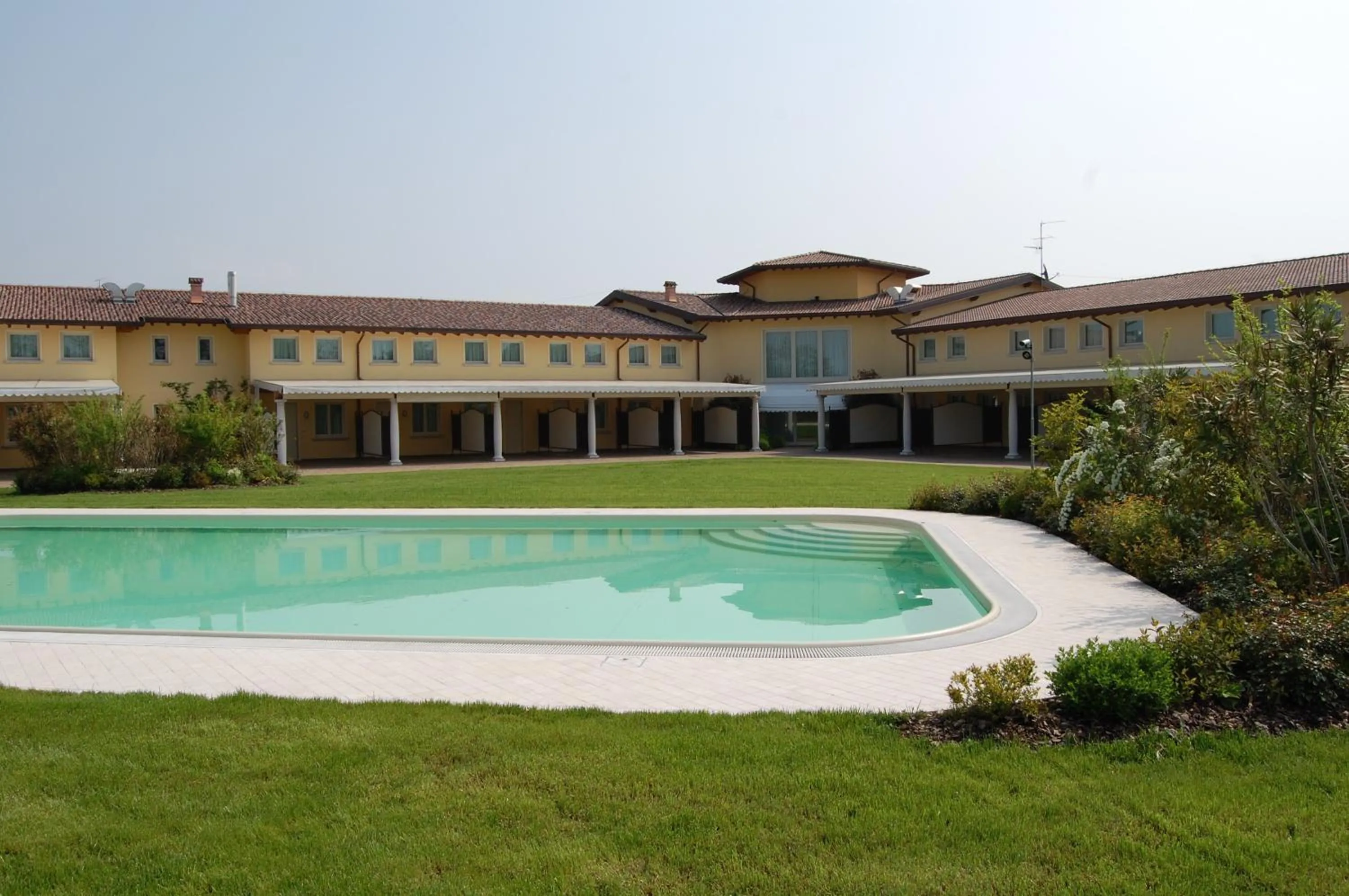 Garden in Hotel Motel Gold