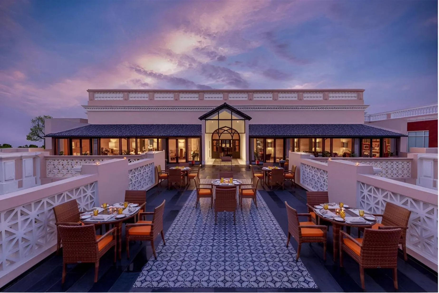 Restaurant/places to eat in Welcomhotel by ITC Hotels, Raja Sansi, Amritsar