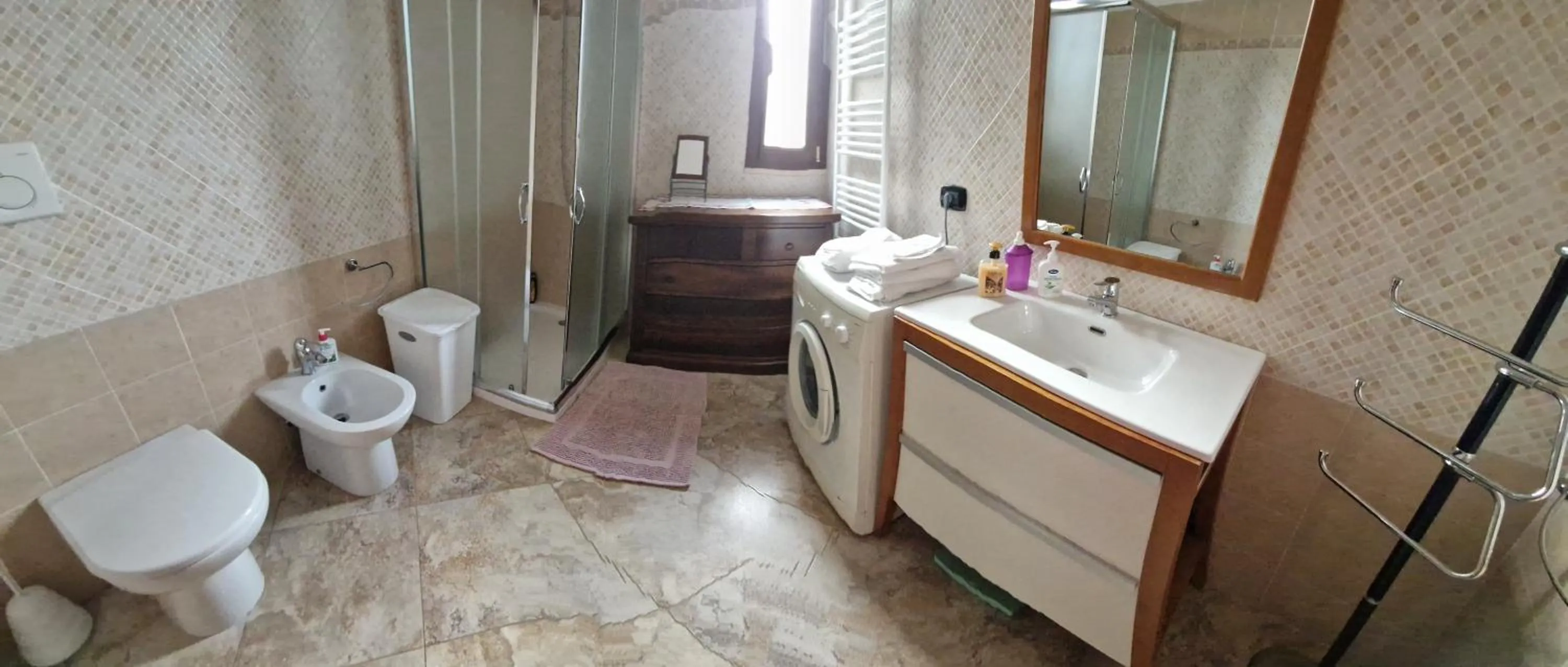 Shower in Portoselvaggio Villa Martina