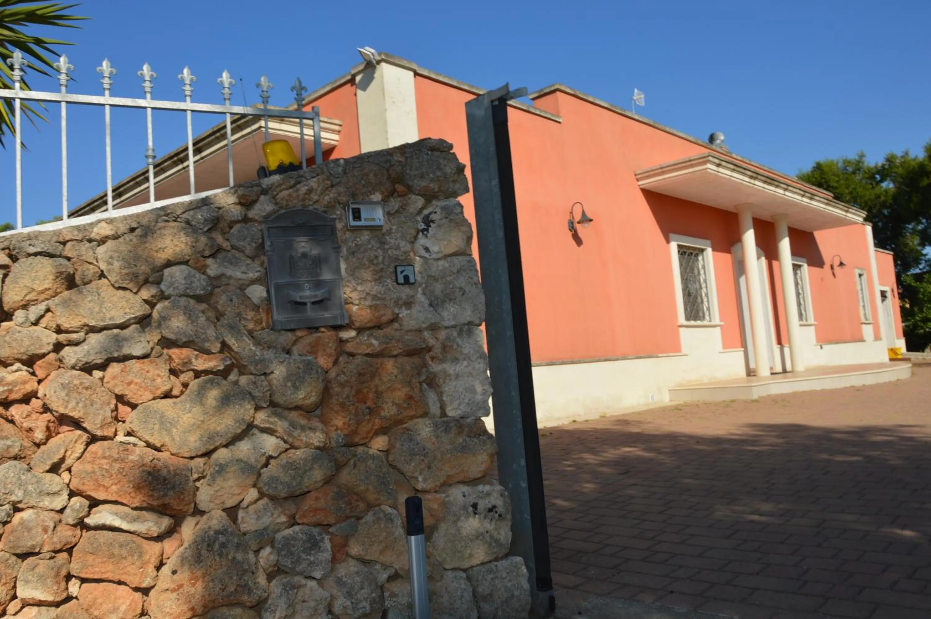 Property building in Portoselvaggio Villa Martina