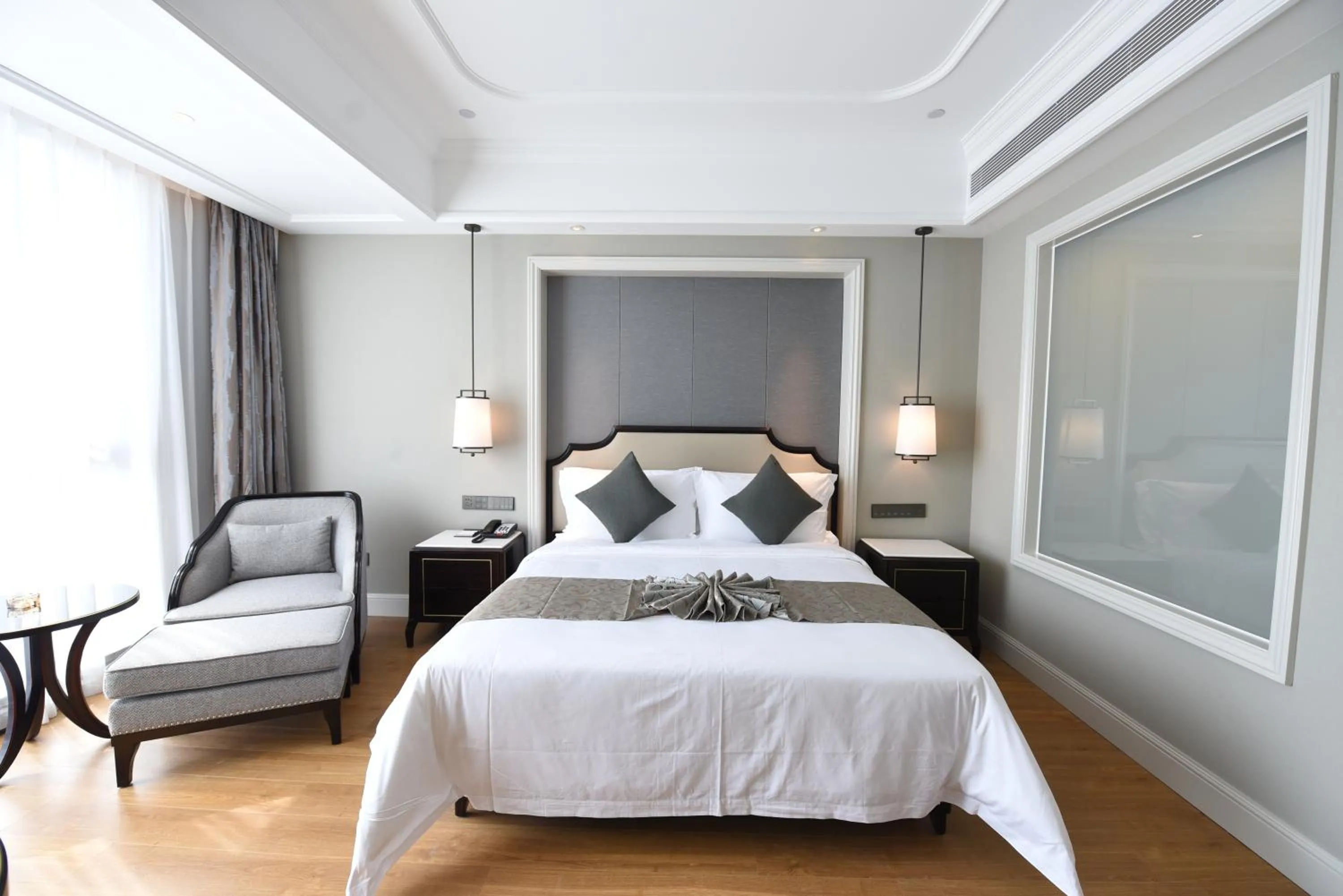 Bed in Ramada Plaza by Wyndham Wenzhou