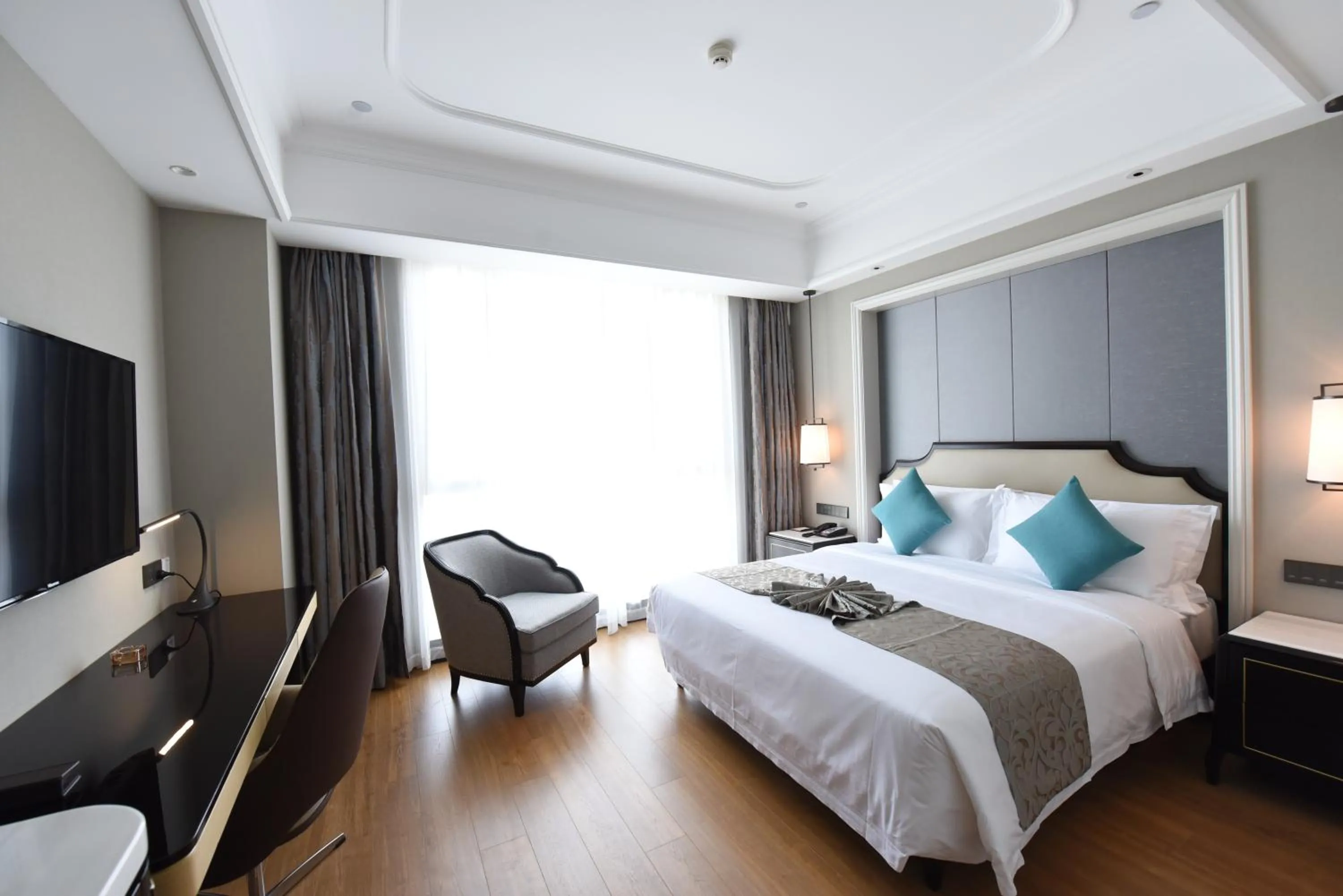Bed in Ramada Plaza by Wyndham Wenzhou