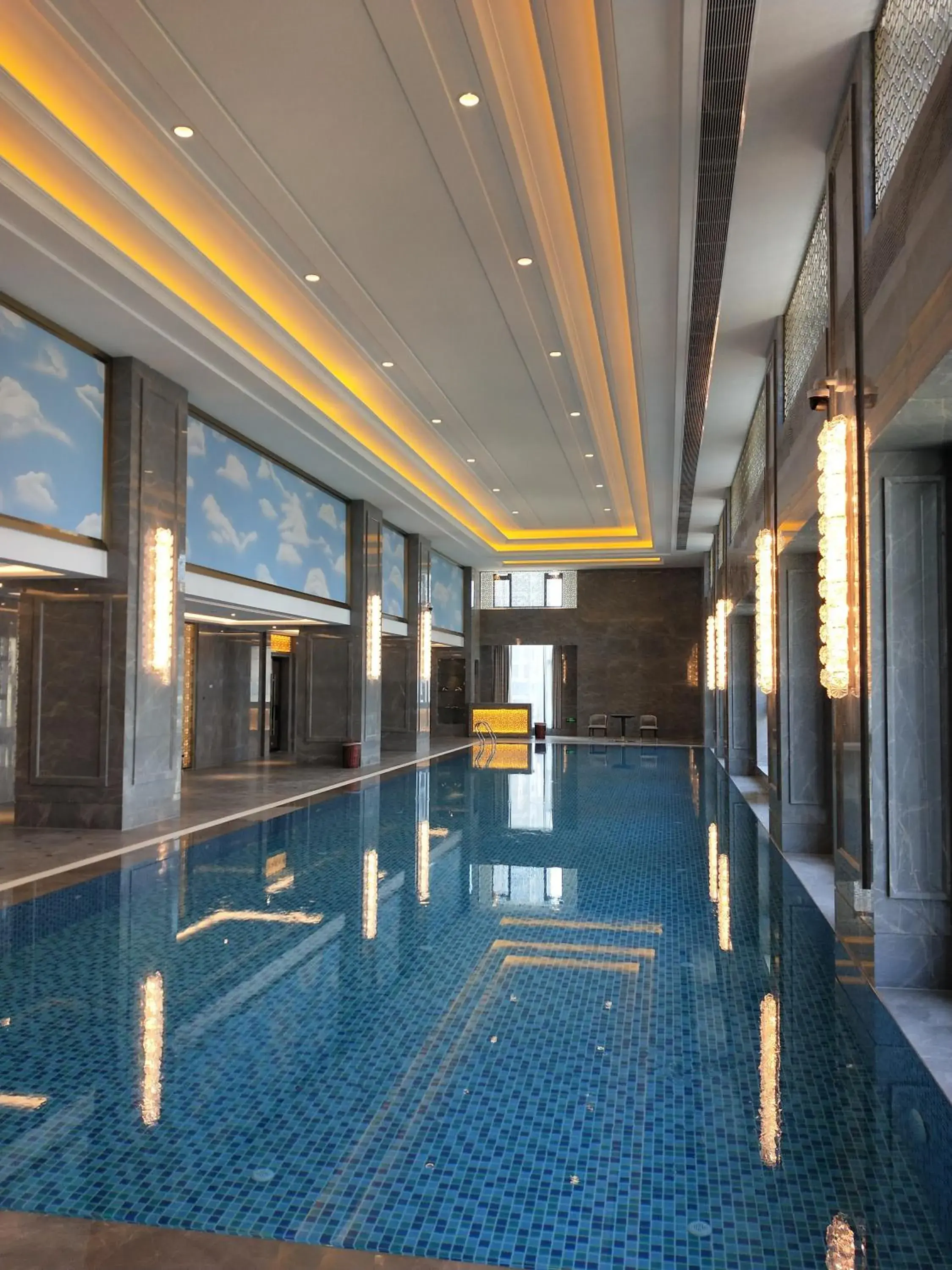Swimming pool in Ramada Plaza by Wyndham Wenzhou Swimming pool in Ramada Plaza by Wyndham Wenzhou