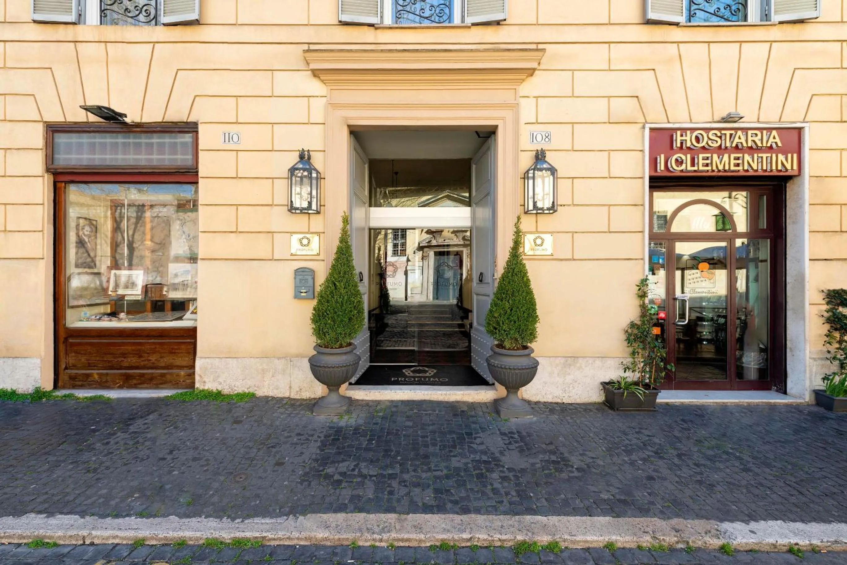 Property building in Profumo Maison Colosseo