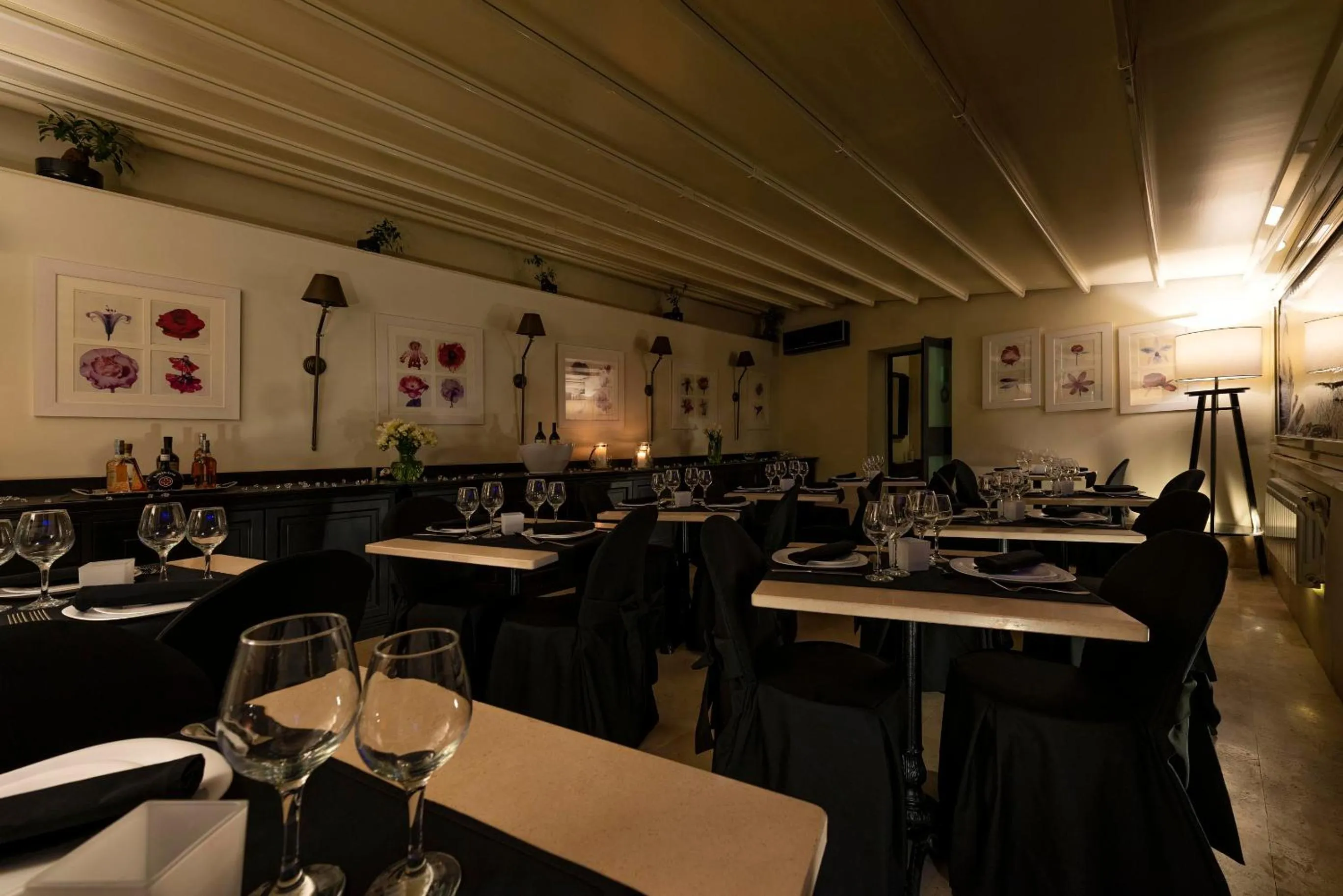 Restaurant/places to eat in Profumo Maison Colosseo