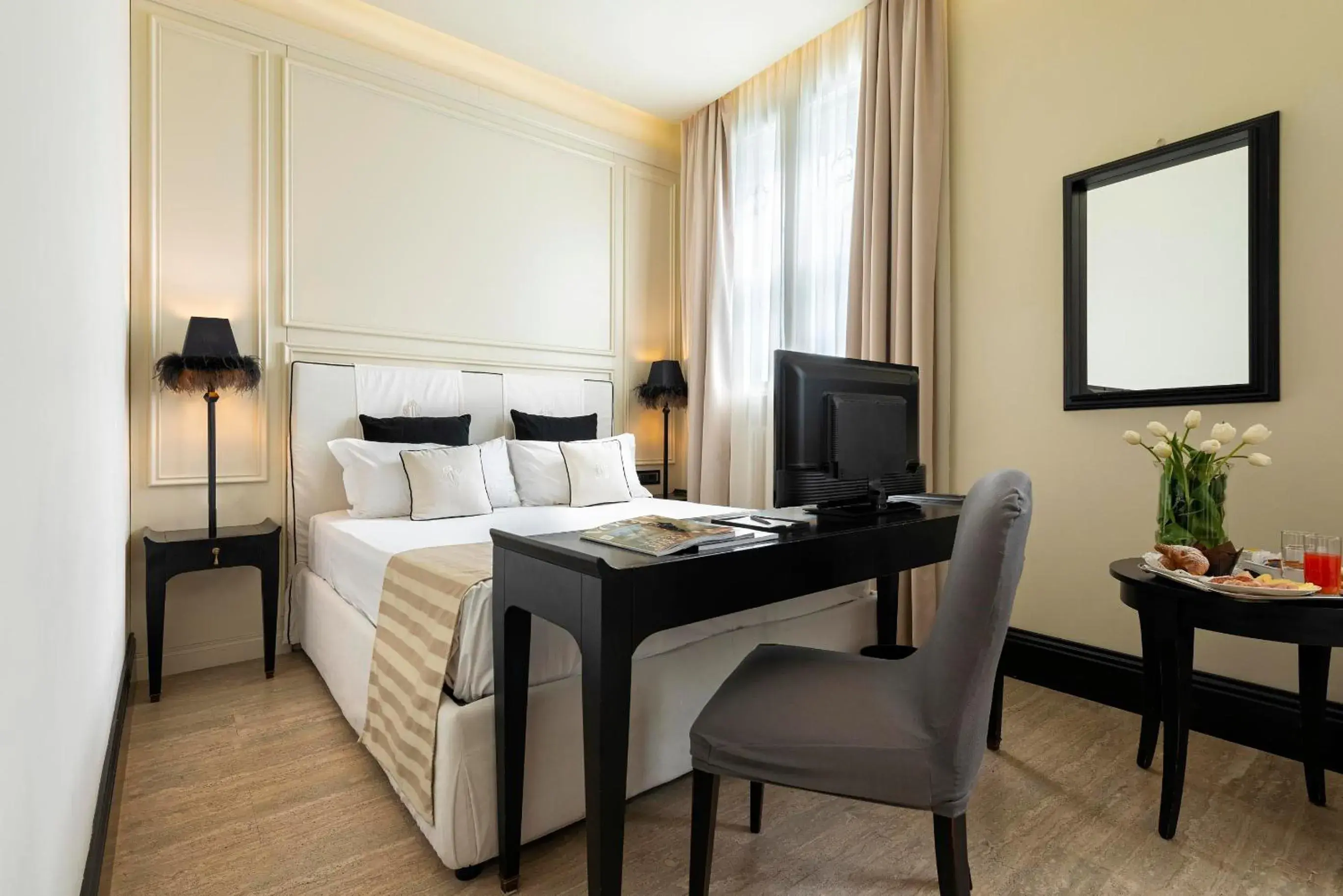 Photo of the whole room, Bed in Profumo Maison Colosseo Photo of the whole room, Bed in Profumo Maison Colosseo