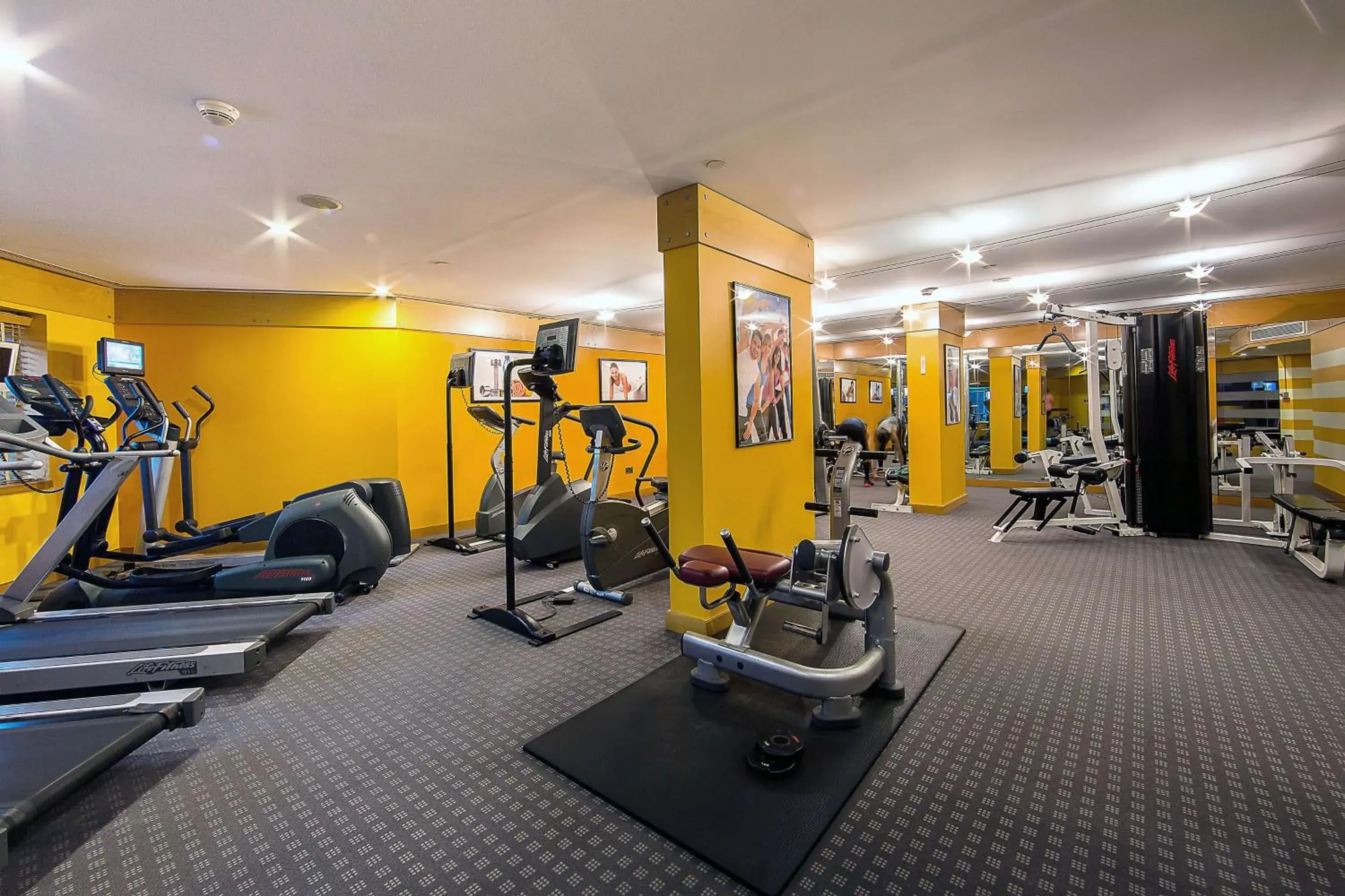 Fitness centre/facilities in Ramada Plaza by Wyndham Dubai Deira Fitness centre/facilities in Ramada Plaza by Wyndham Dubai Deira